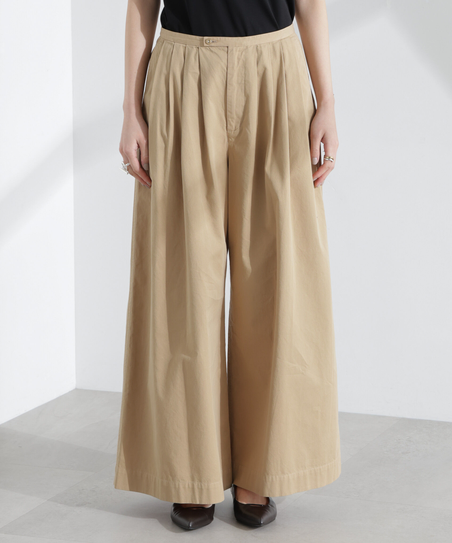 nano･universe「コットンタックワイドパンツ」|チノ|