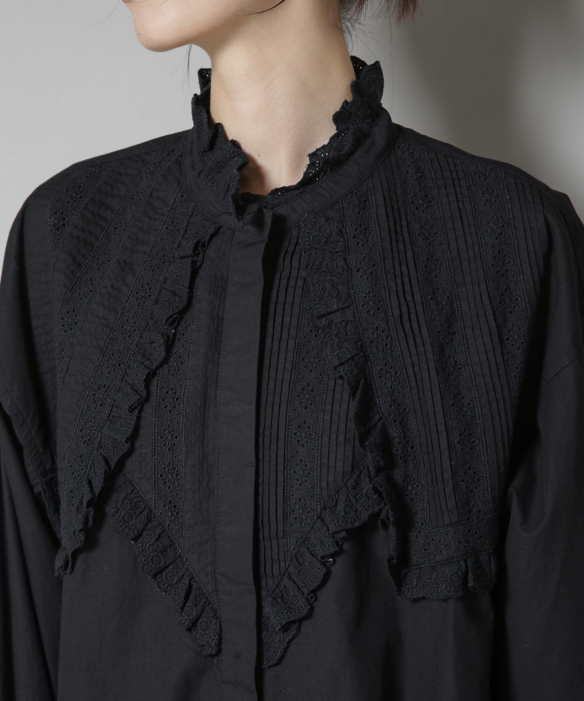 nano･universe「Sara mallika/COTTON PINTUCK LACE BLOUSE」|シャツ・ブラウス|