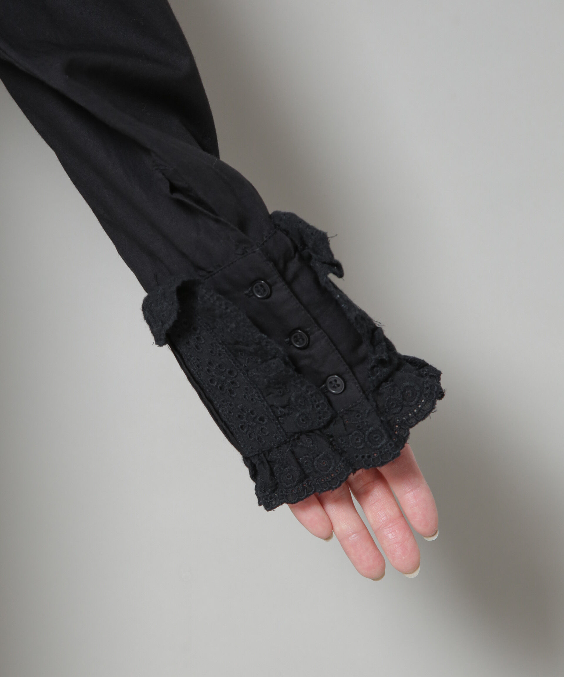 nano･universe「Sara mallika/COTTON PINTUCK LACE BLOUSE」|シャツ・ブラウス|