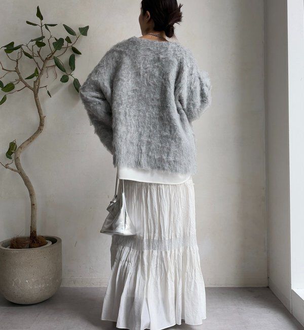  「ブラッシュ加工シルバーボタンカーディガン」|カーディガン|