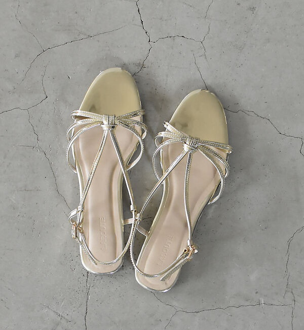 AU BANNISTER「【LAROUTE】メタリックストラップサンダル」|サンダル|