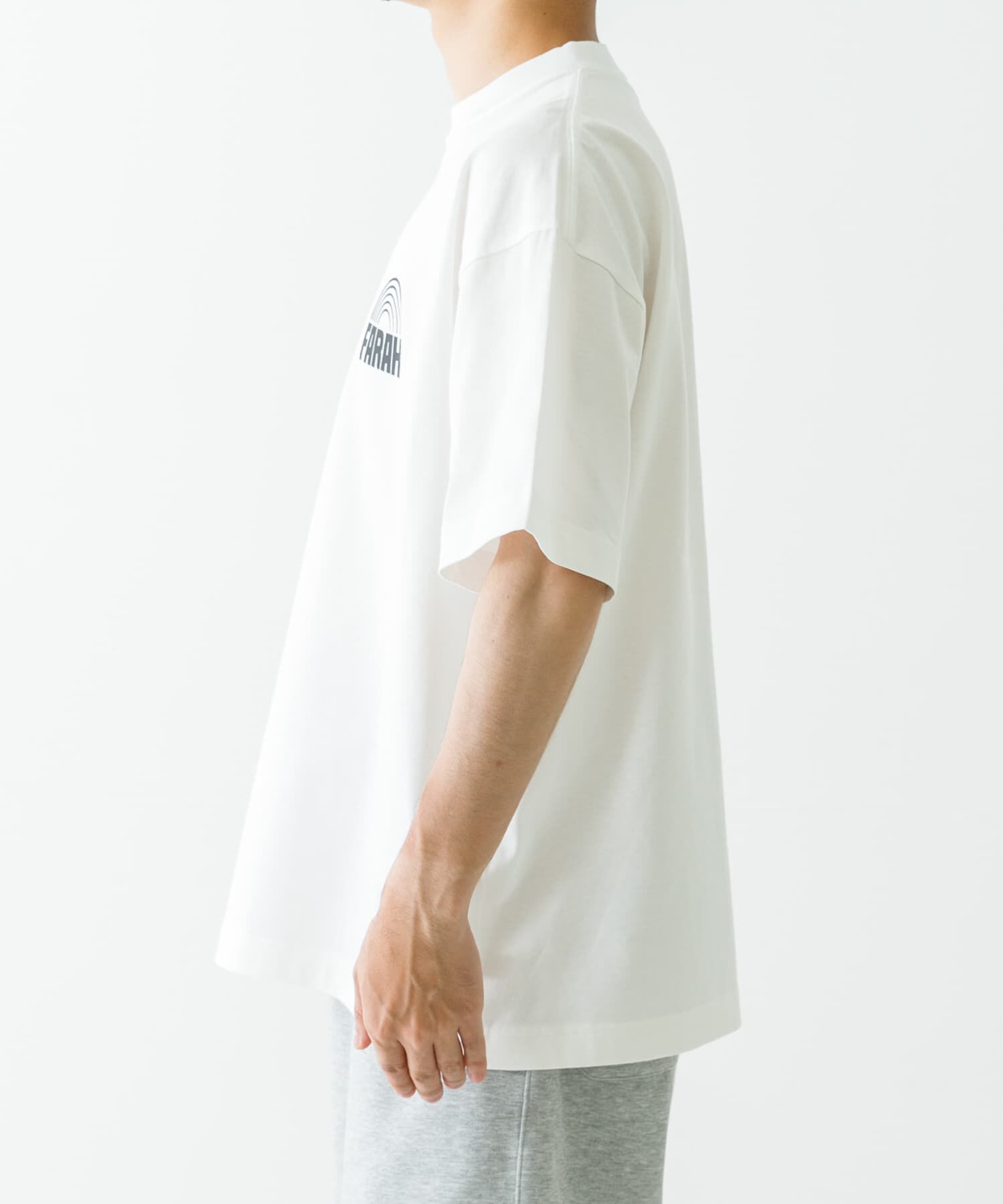 URBAN RESEARCH「FARAH　Graphic T-shirts&ldquo;Record&rdquo;」|Tシャツ・カットソー|