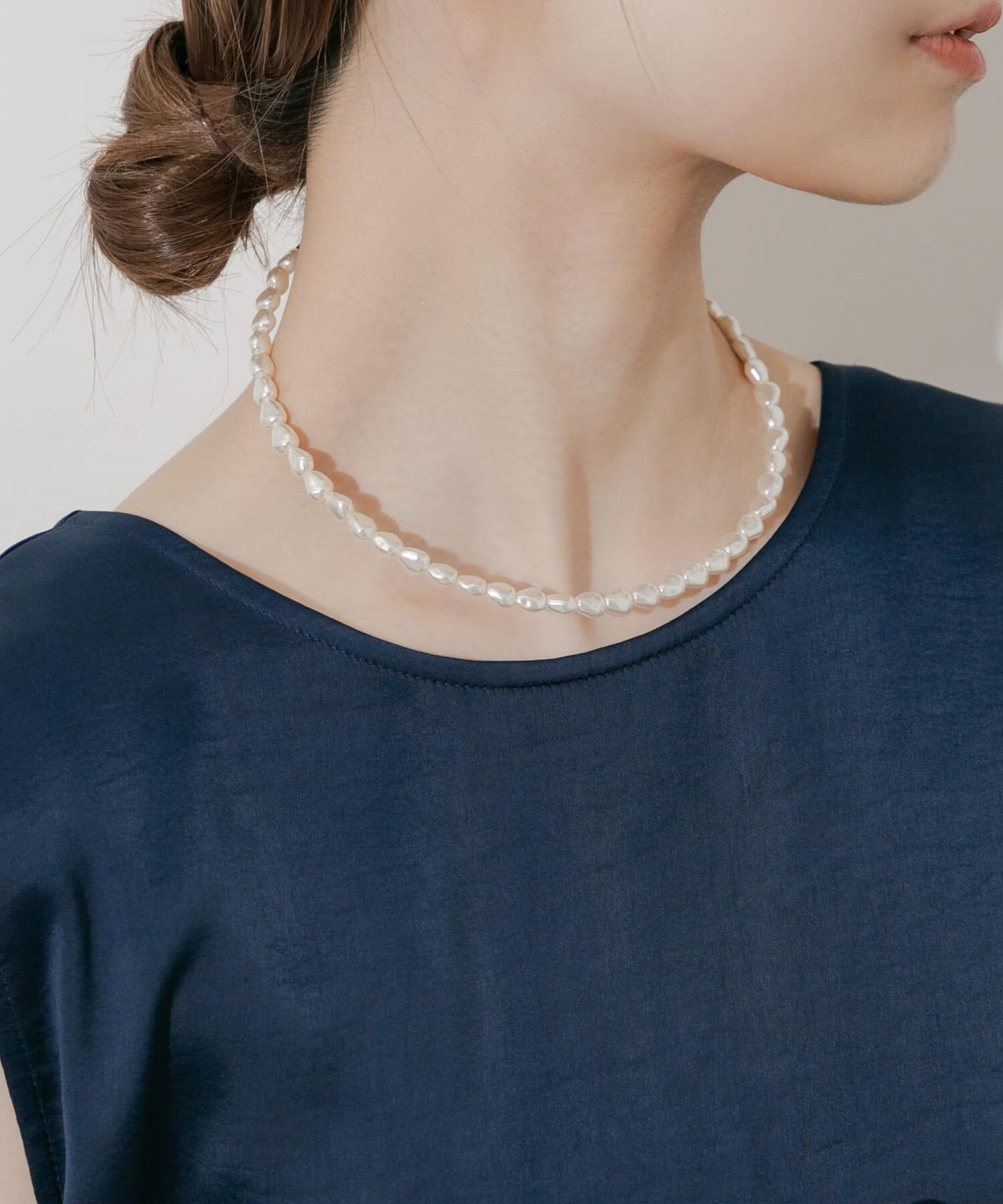 SMELLY「イビツパールネックカフ」|ネックレス|