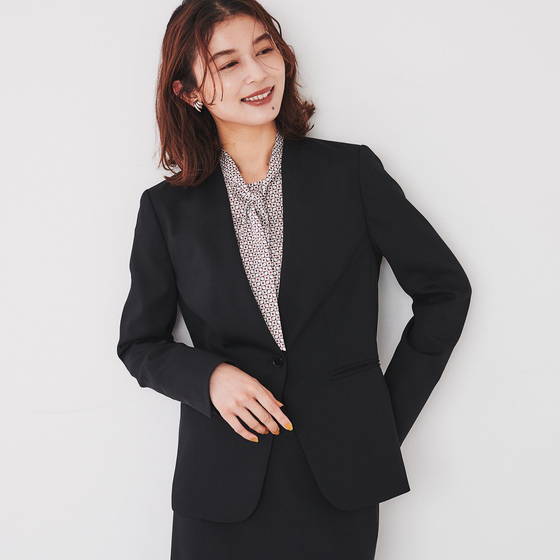 UNTITLED「【洗える通勤スーツ】レジェールギャバ　ストレッチカラーレスジャケット」|ノーカラージャケット|