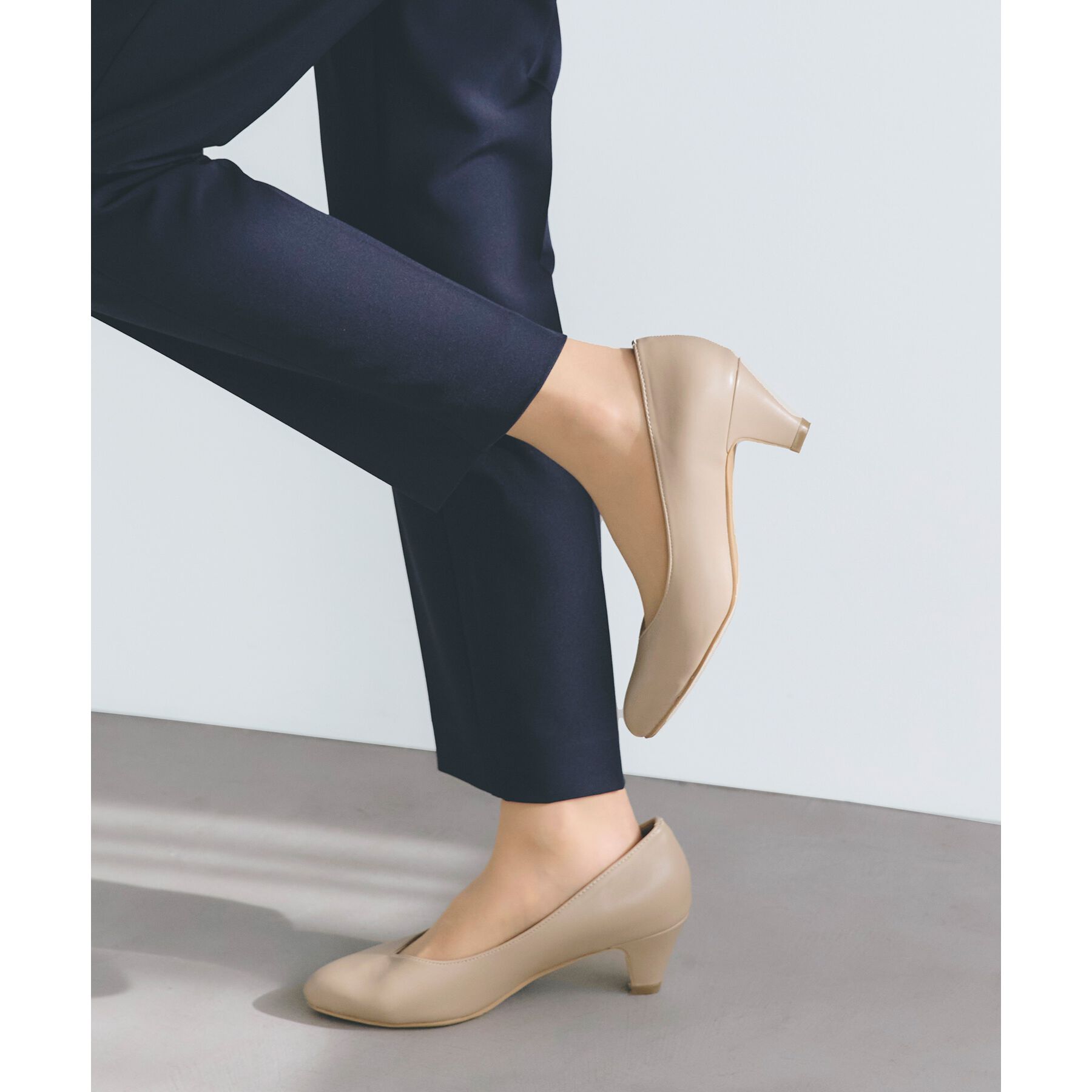 grove「【人間工学】つつまれフィットパンプス【入卒対応可】」|パンプス|スムースグレージュ(