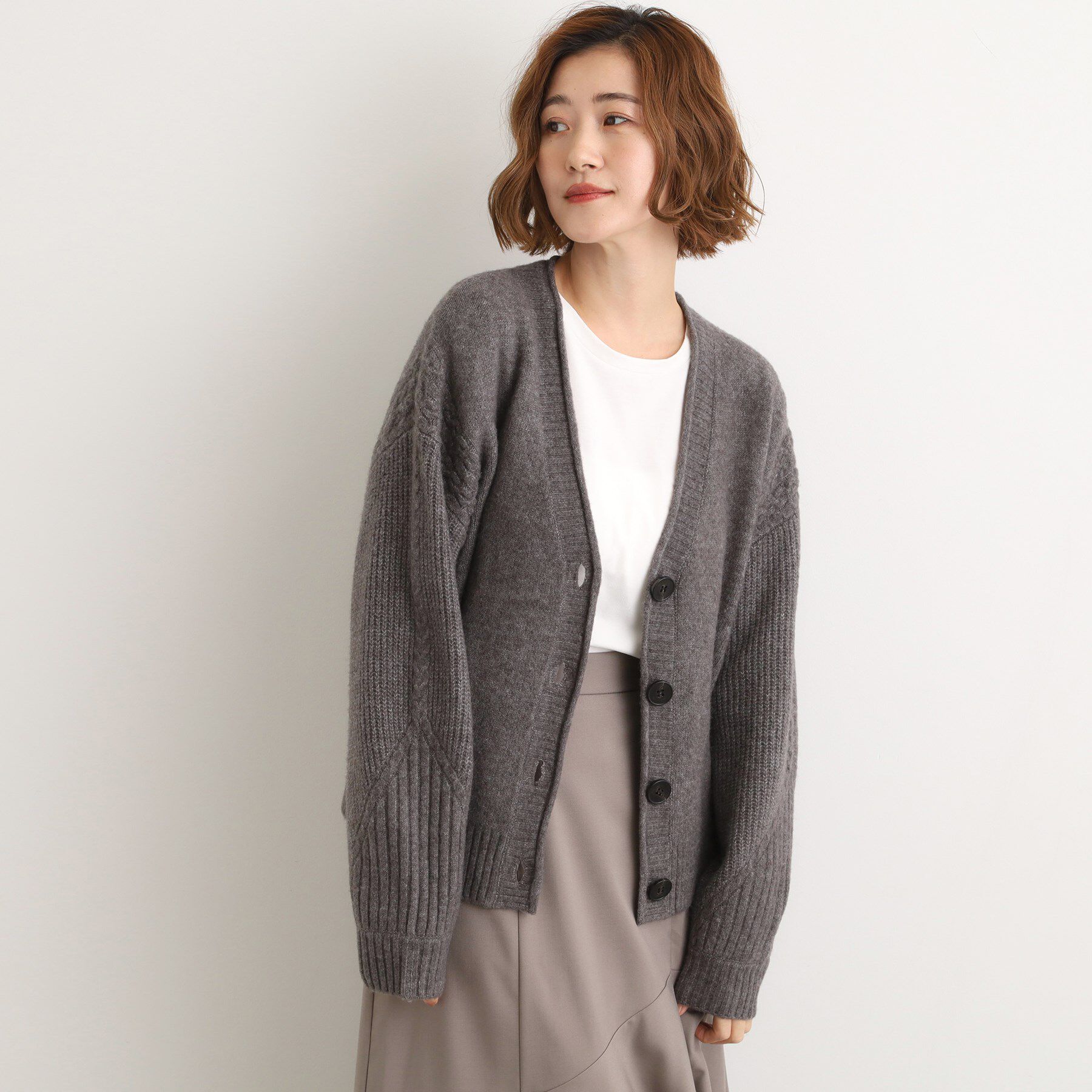 grove「ケーブルアクセント Vネックカーディガン」|カーディガン|チャコール(014)
