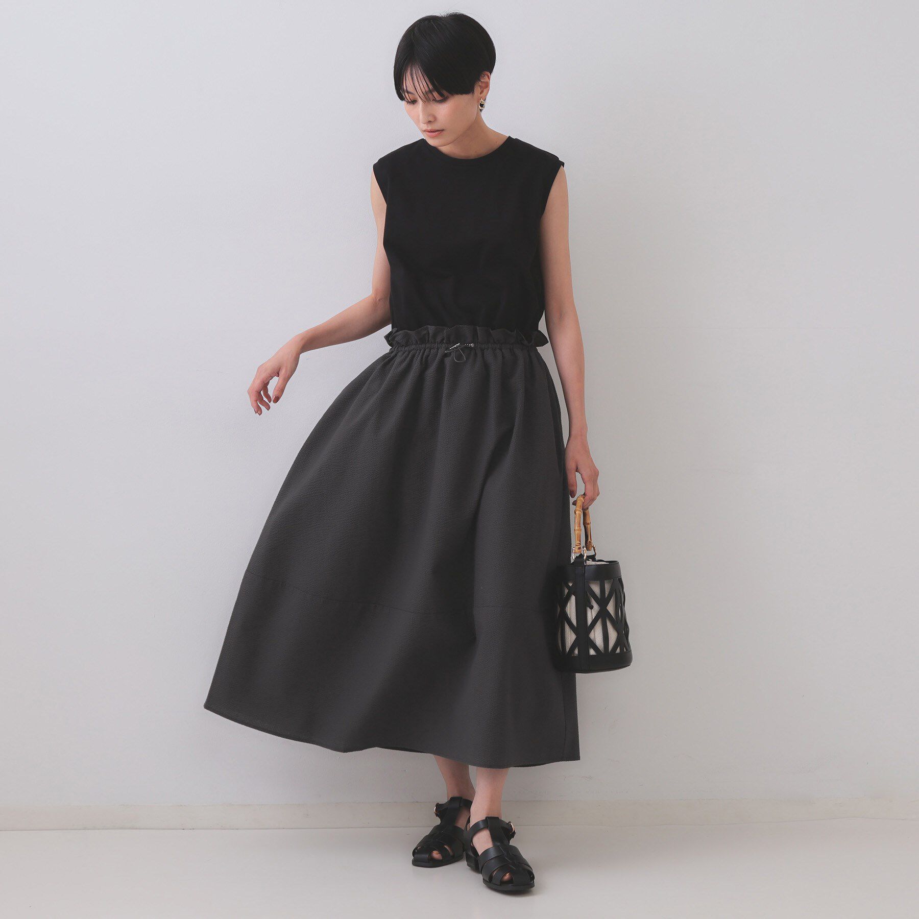 OPAQUE.CLIP「配色サッカードッキングワンピース【洗濯機洗い可】」|ワンピース|チャコールグレー(5