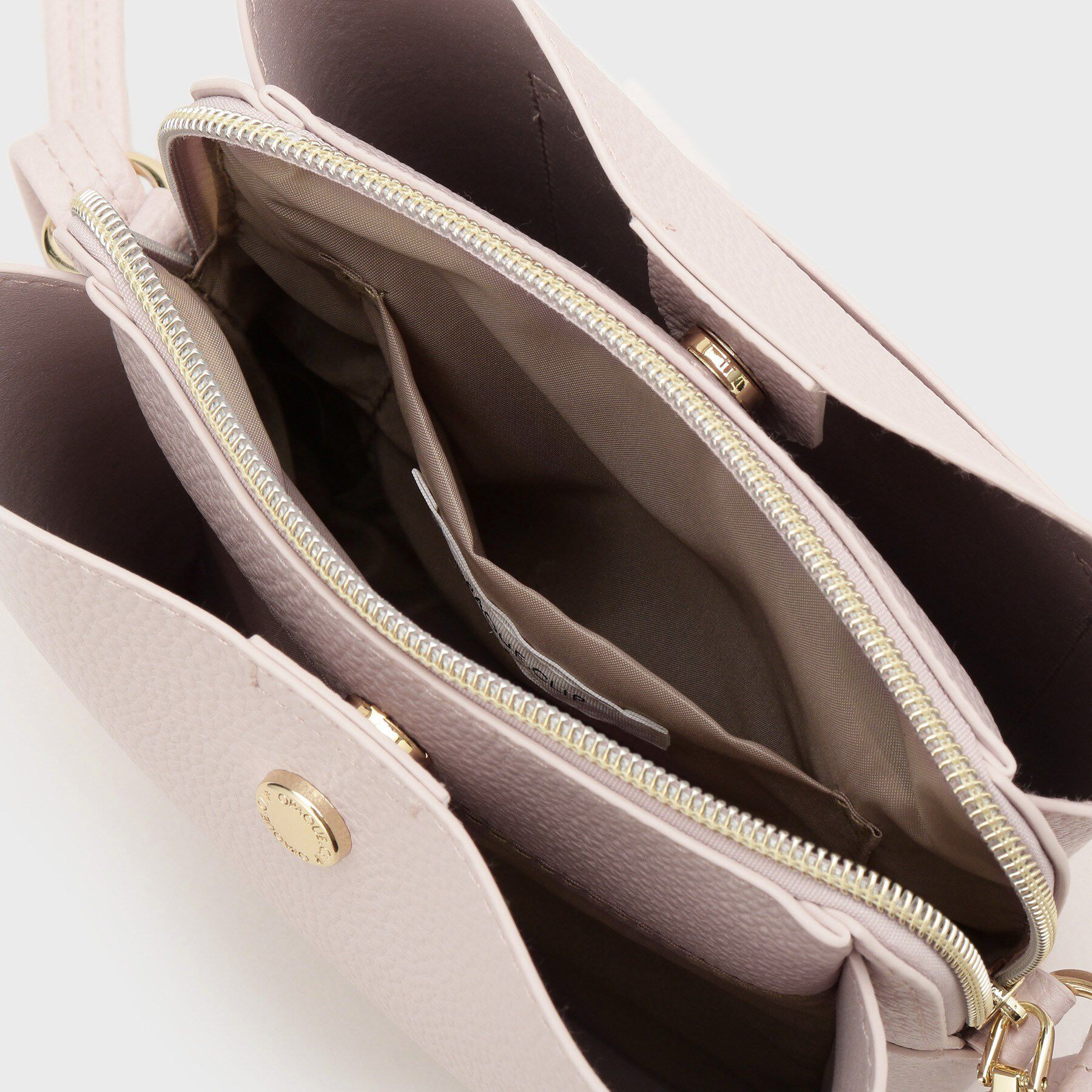 OPAQUE.CLIP「シュリンク合皮3層ミニショルダーバッグ【軽量／長さ調整可能】」|ショルダー・メッセンジャー|