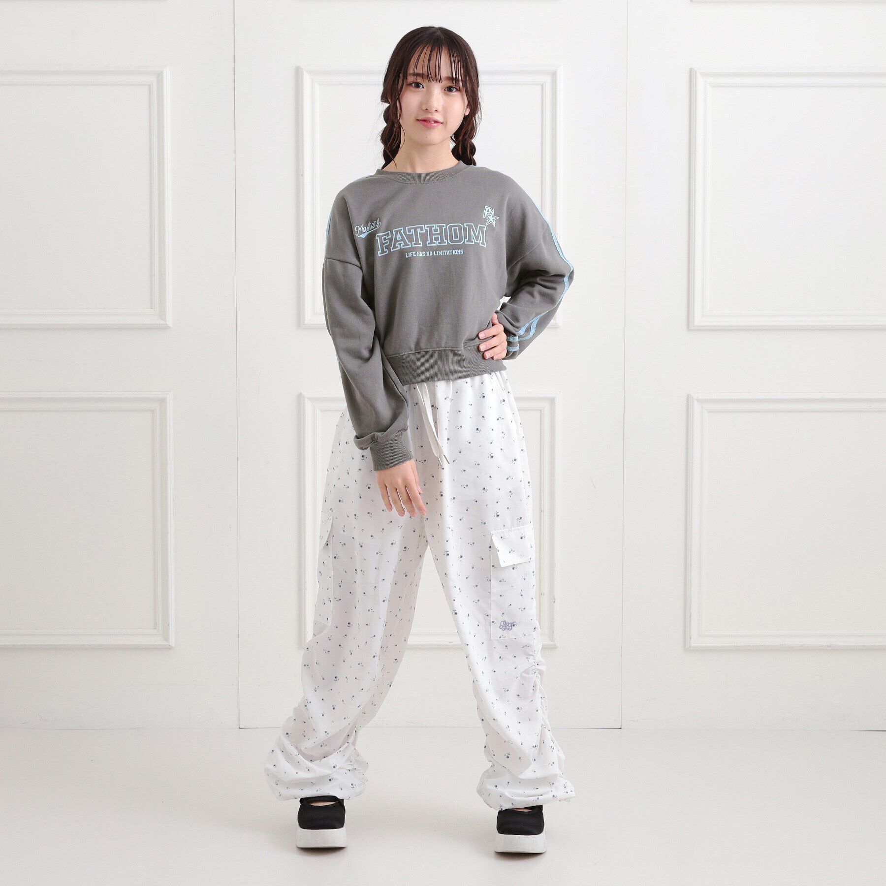 PINK-latte「ミニ裏レースライン短丈プルオーバー」|Tシャツ・カットソー|