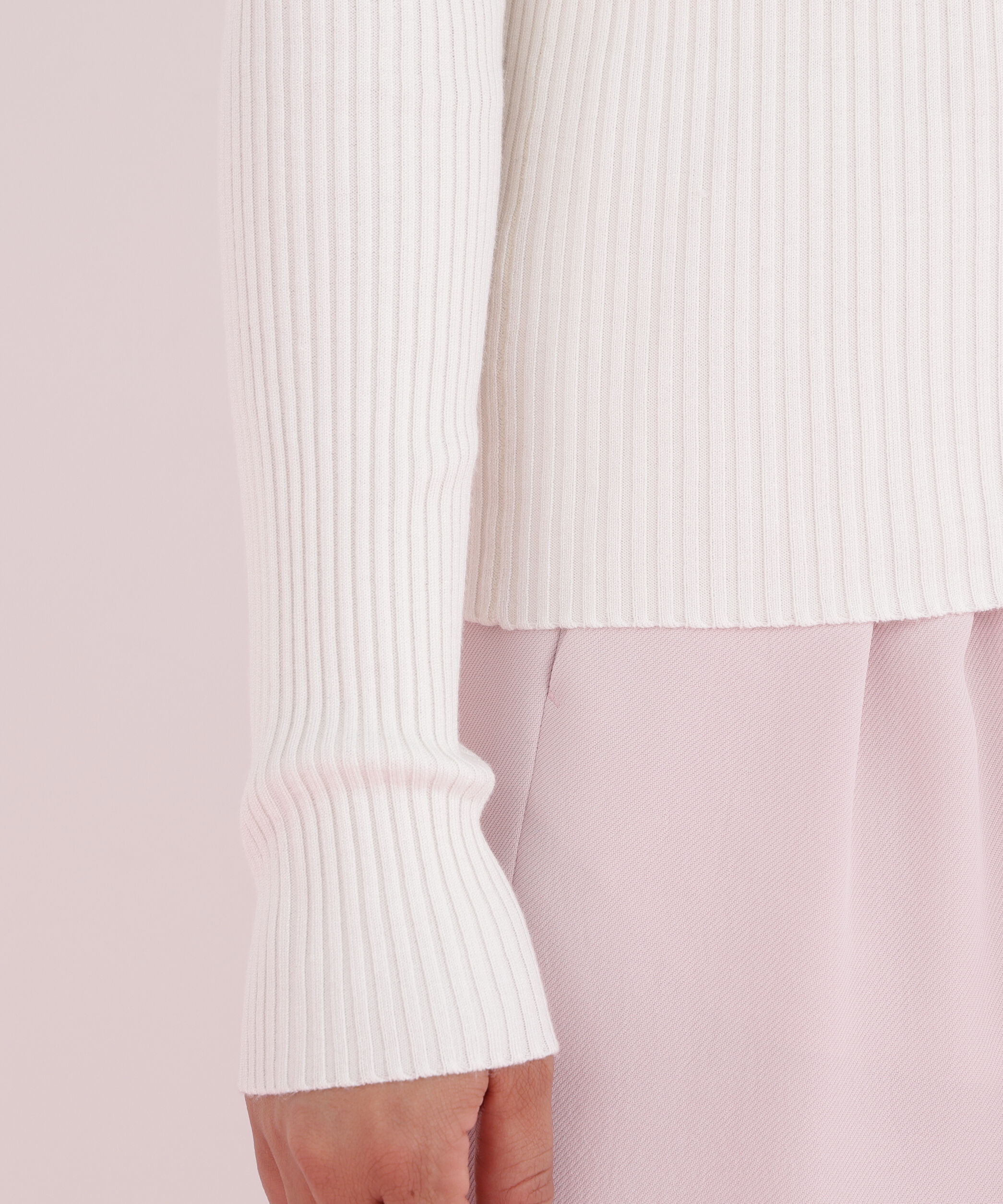  「アシンメトリーネックニットプルオーバー」|ニット・セーター|