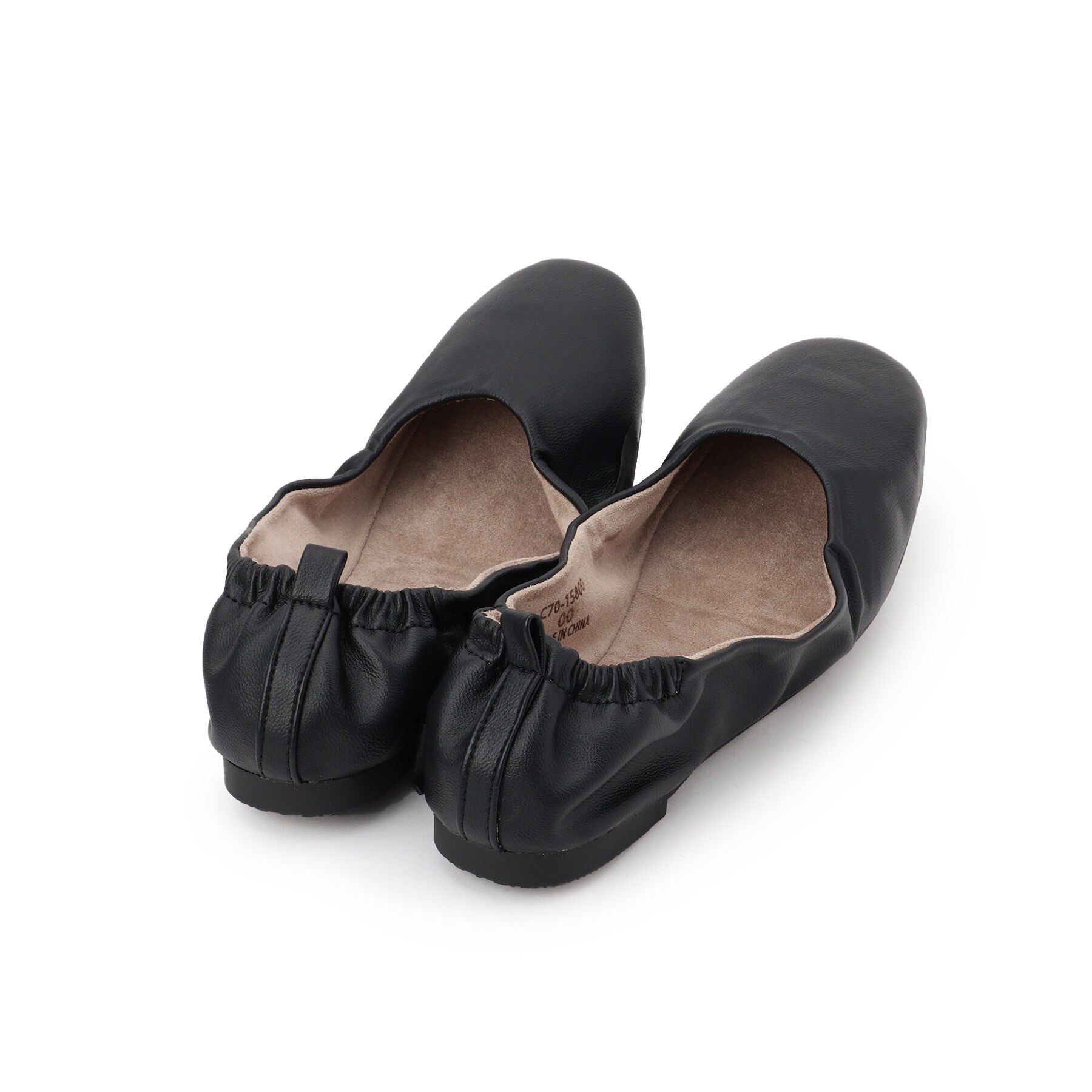 SHOO･LA･RUE「【セレモニー】巾着付折り畳みスリッパ」|クッション・クッションカバー|