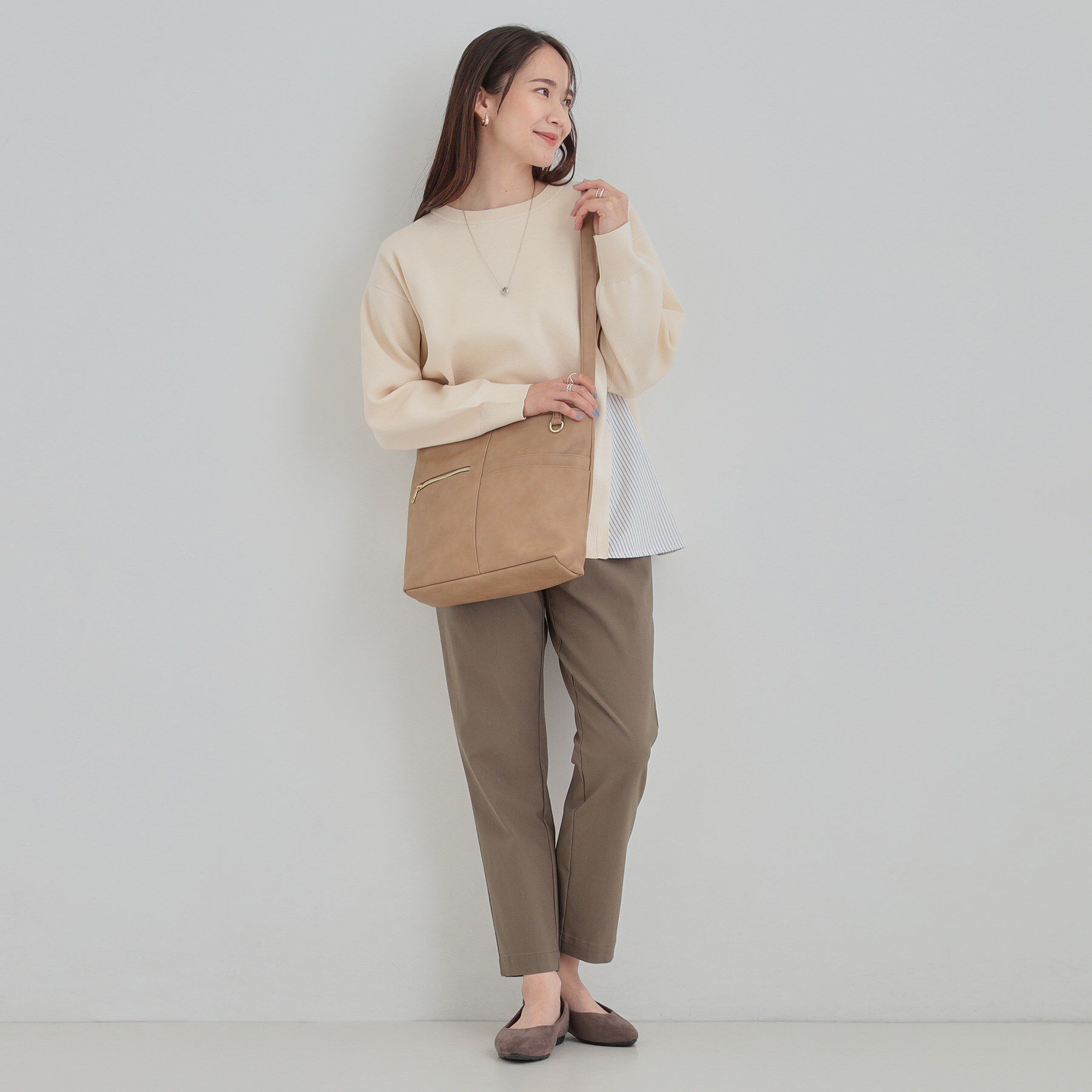 SHOO･LA･RUE「【8ポケット】フロント切り替えショルダーバッグ」|ショルダー・メッセンジャー|