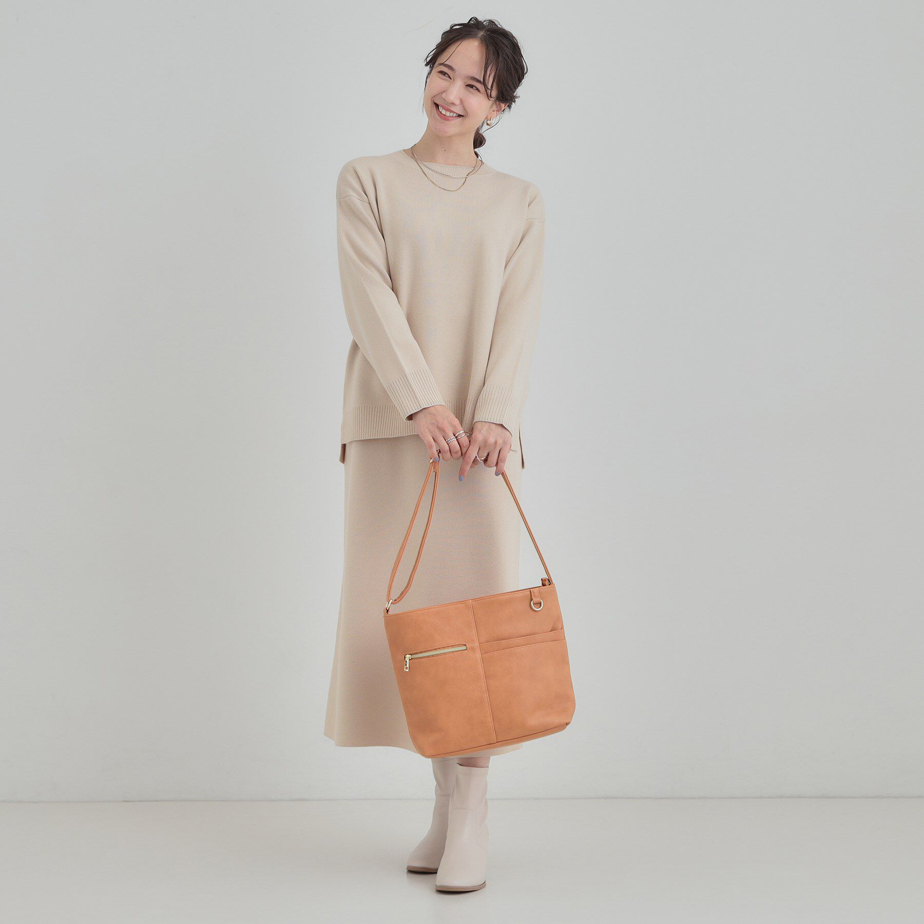 SHOO･LA･RUE「【8ポケット】フロント切り替えショルダーバッグ」|ショルダー・メッセンジャー|