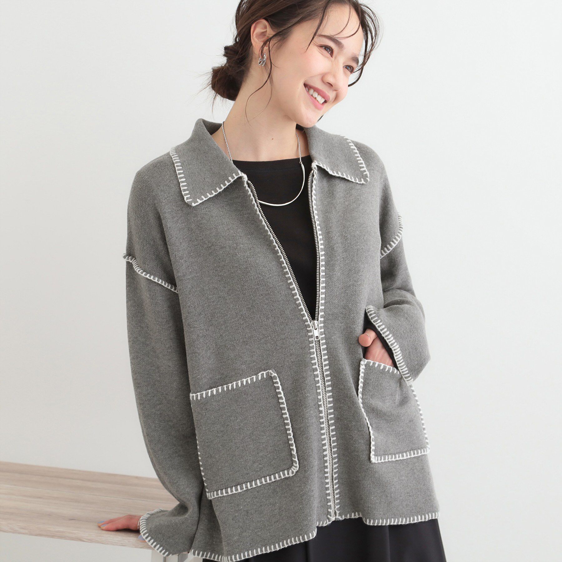 SHOO･LA･RUE「ステッチ衿付きジップニットカーディガン」|カーディガン|グレー(012)