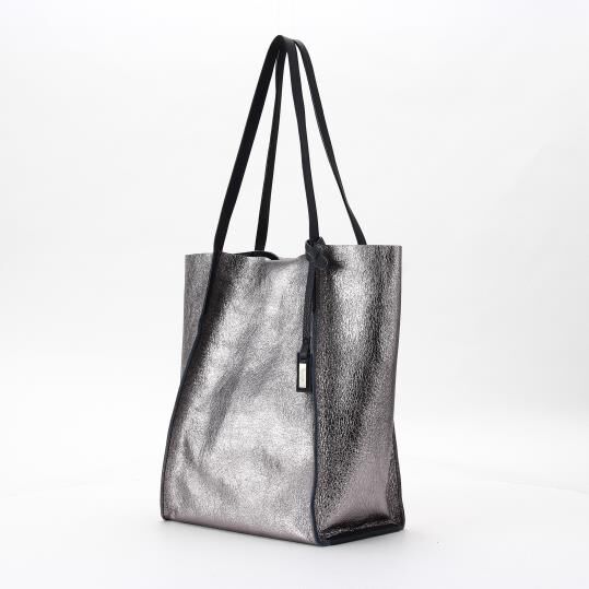 銀座かねまつ「RM25521　【本革】リバーシブルショルダーバッグ」|ショルダー・メッセンジャー|