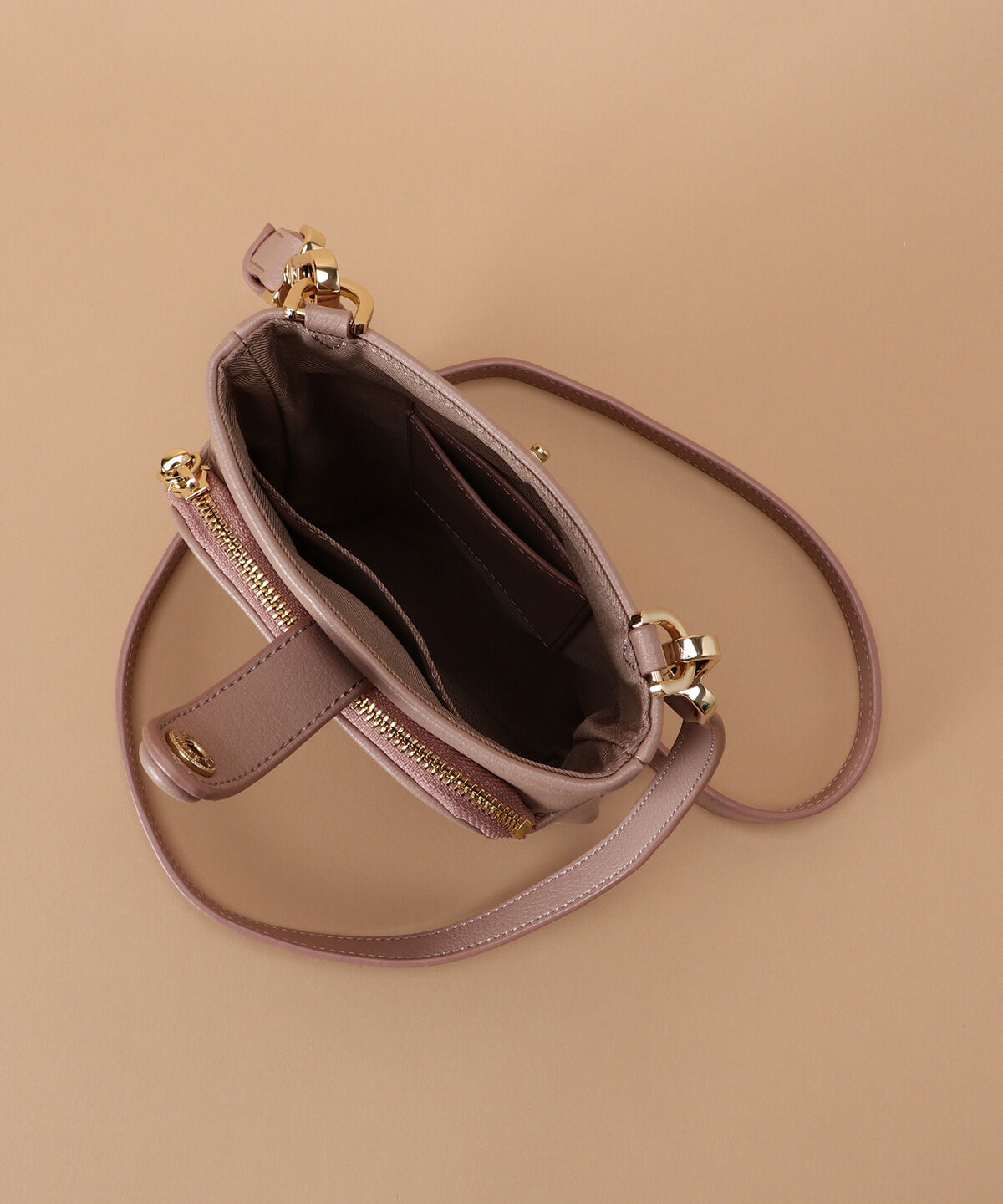 Samantha Thavasa「スタイリッシュスマホショルダー」|ショルダー・メッセンジャー|