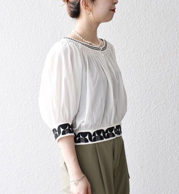 SHIPS any「bon_meur:〈洗濯機可能〉ジオメトリック エンブロイダリー シャーリング ブラウス」|シャツ・ブラウス|