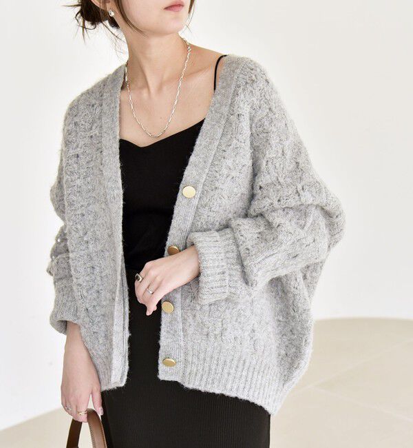 quaranciel「quaranciel: 透かし編み Vネック コンパクト ドルマンニットカーディガン」|カーディガン|