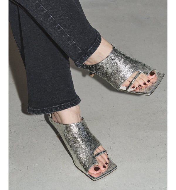 GRISE「《追加予約2》GRISE5cmレザースクエアソフトトング」|サンダル|シルバー