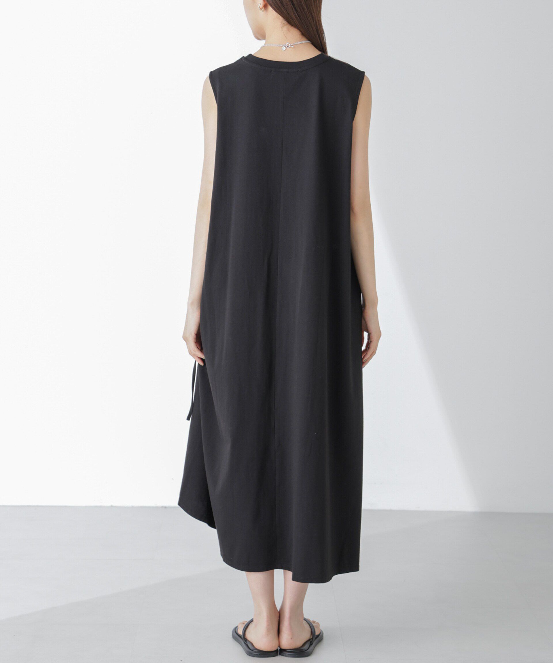 nano･universe「サイドドロストノースリーブカットワンピース」|ワンピース|