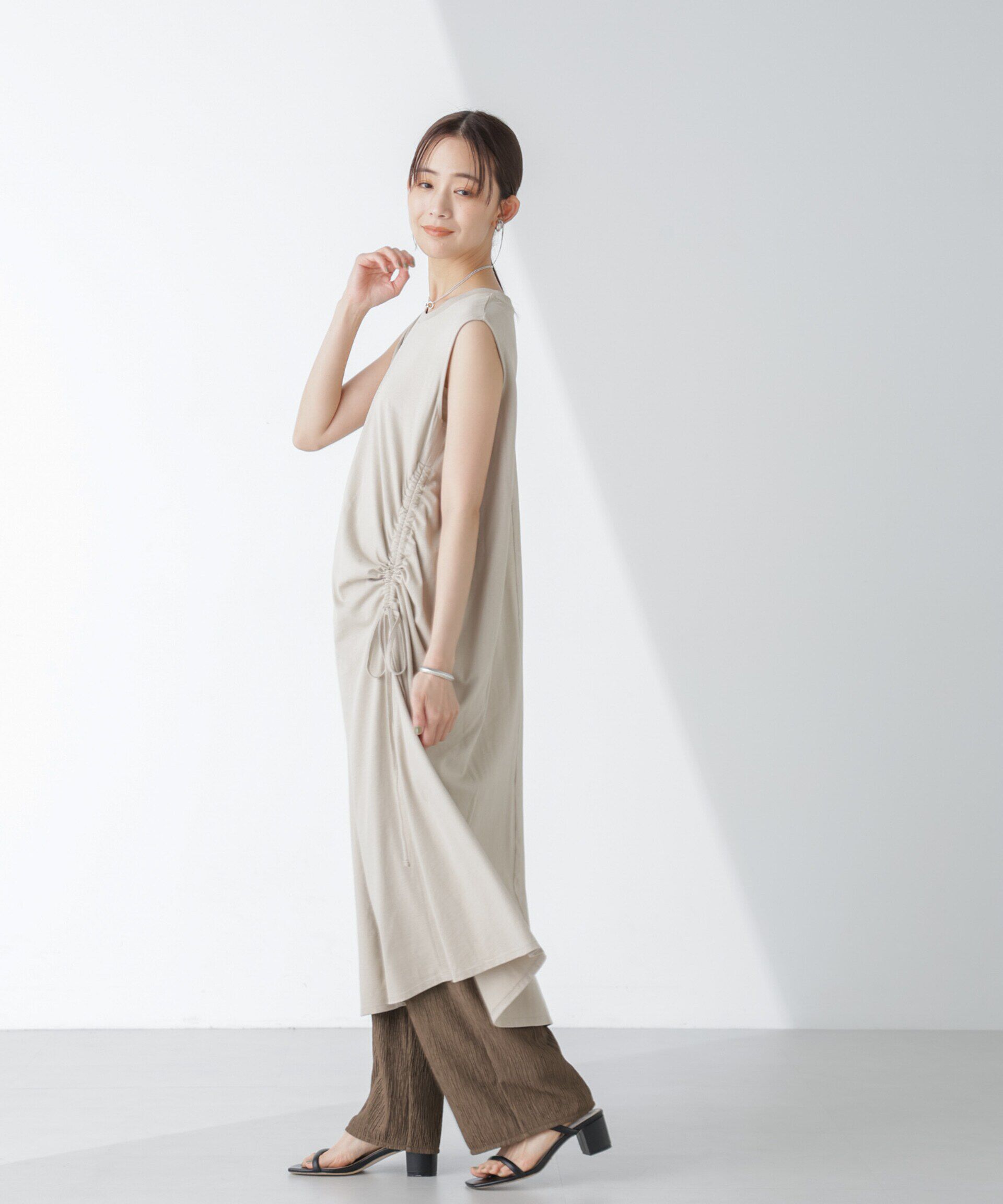 nano･universe「サイドドロストノースリーブカットワンピース」|ワンピース|