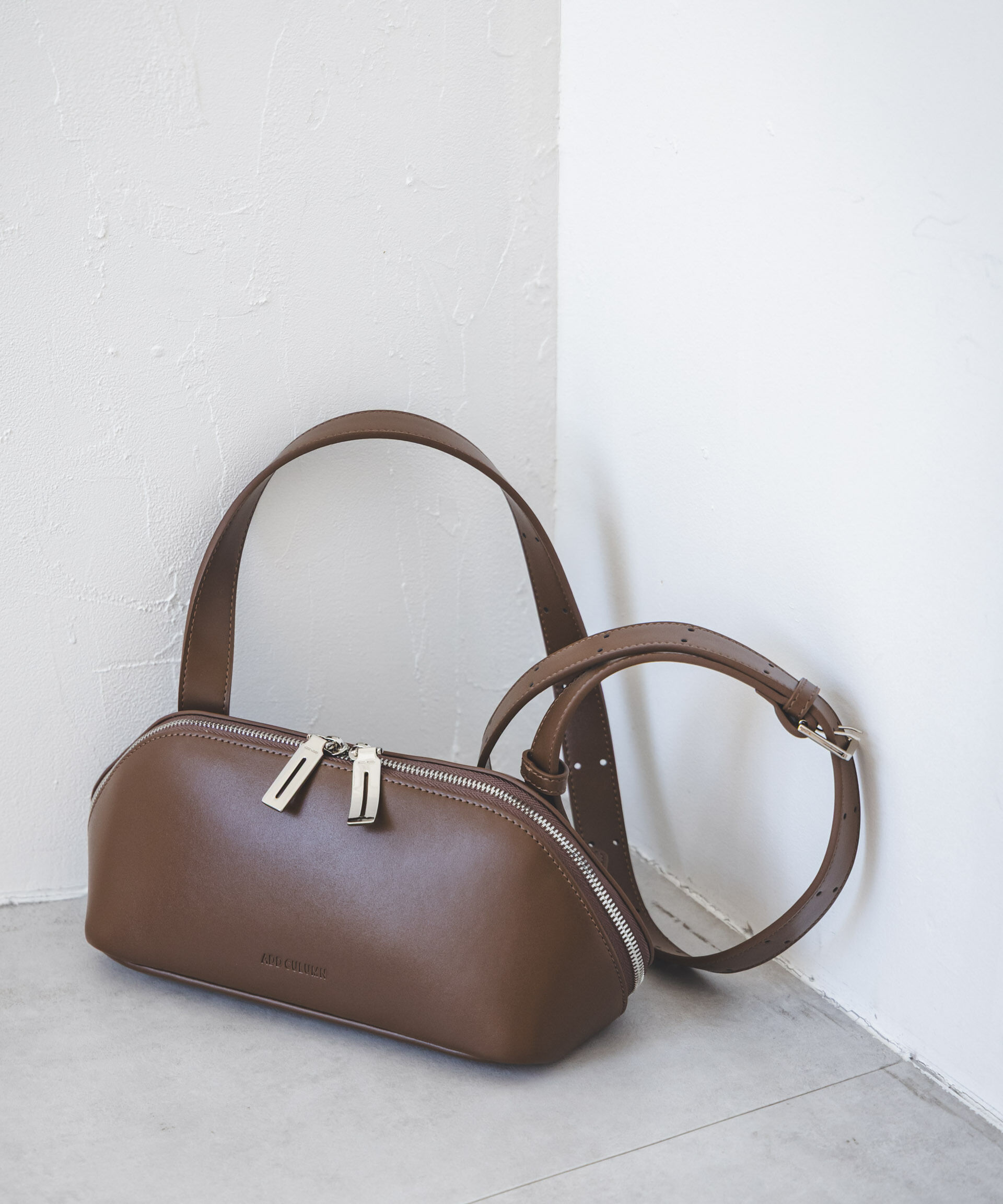  「ADD CULUMN/FIGRE BODYBAG」|ショルダー・メッセンジャー|ブラウン