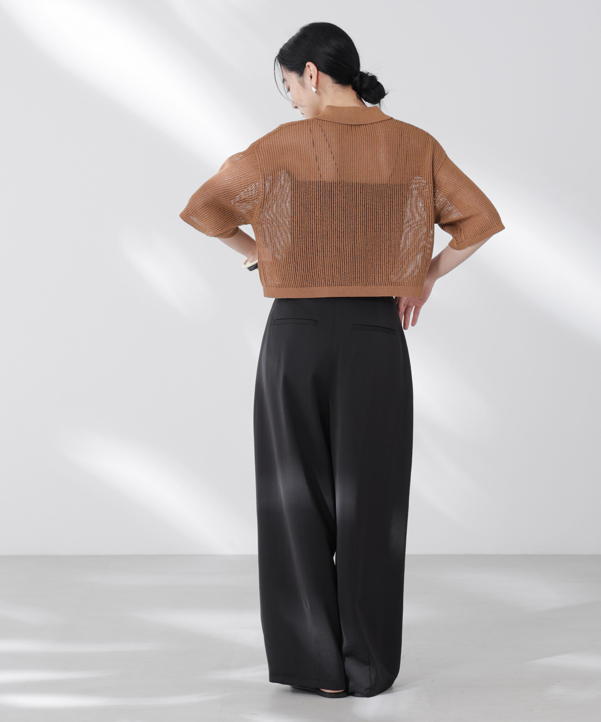 nano･universe「ダルサテンカーブタックパンツ」|チノ|