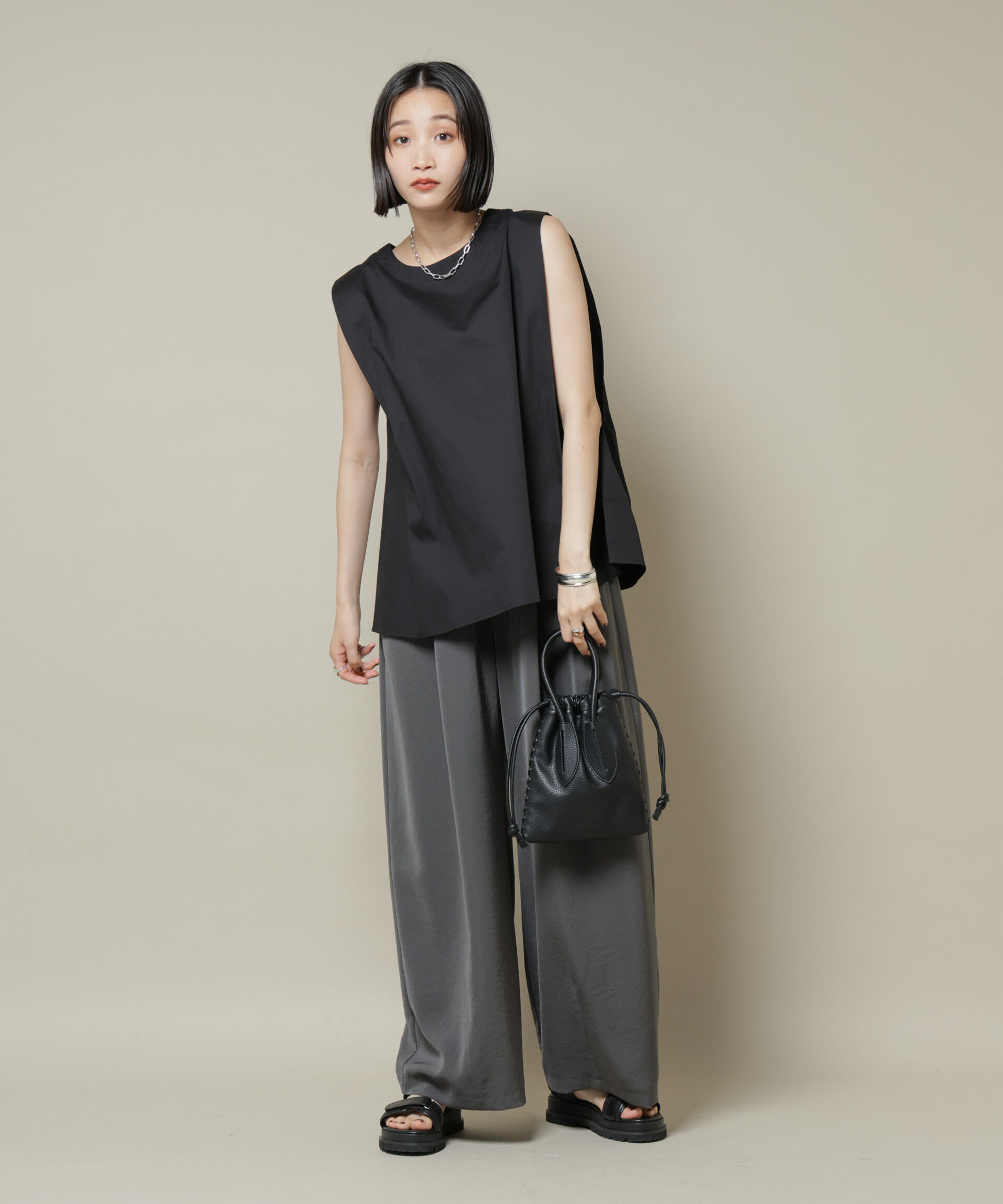 nano･universe「前後2wayブロードボタンデザインノースリーブブラウス」|シャツ・ブラウス|