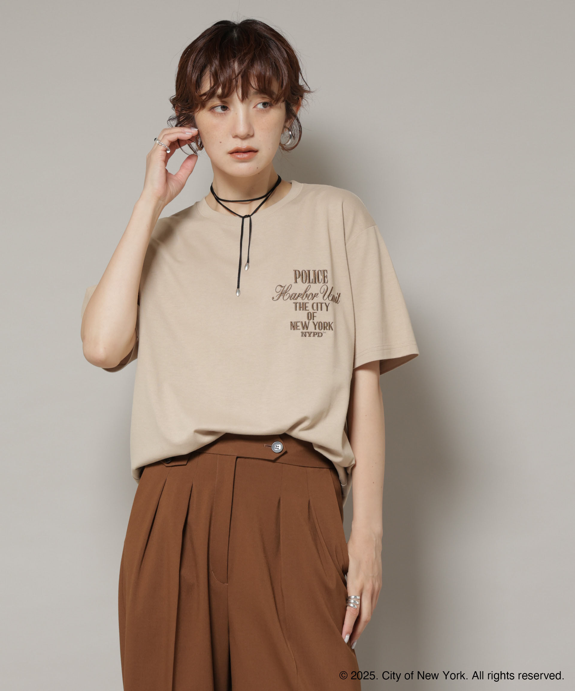 nano･universe「GOOD ROCK SPEED&times;Anti Soaked(R) 汗染み防止 NYC Tシャツ」|Tシャツ・カットソー|ベージュ