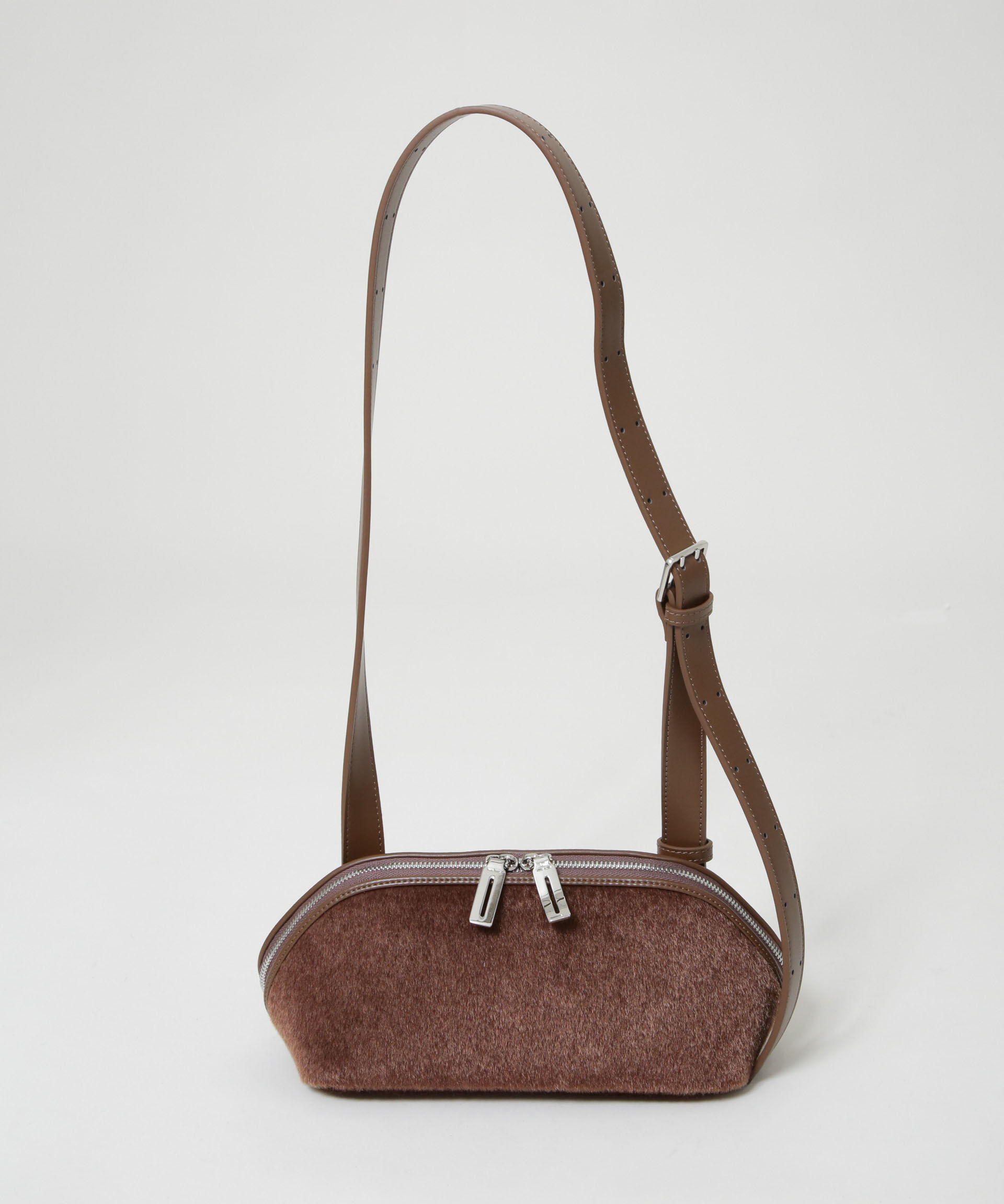 nano･universe「ADD CULUMN/FIGRE BODYBAG HAIR CALF」|ショルダー・メッセンジャー|