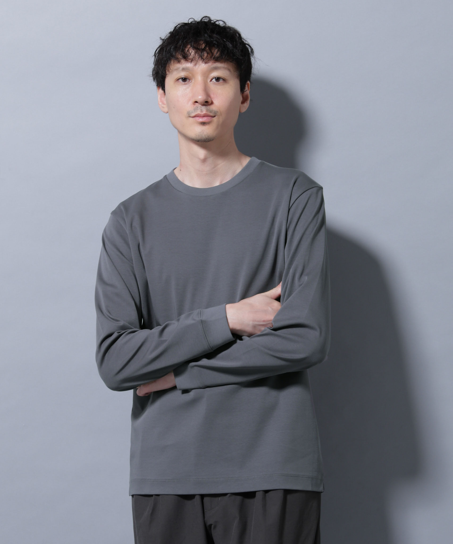 nano･universe「アンチスメルクルーネックTシャツ 長袖」|Tシャツ・カットソー|チャコール3