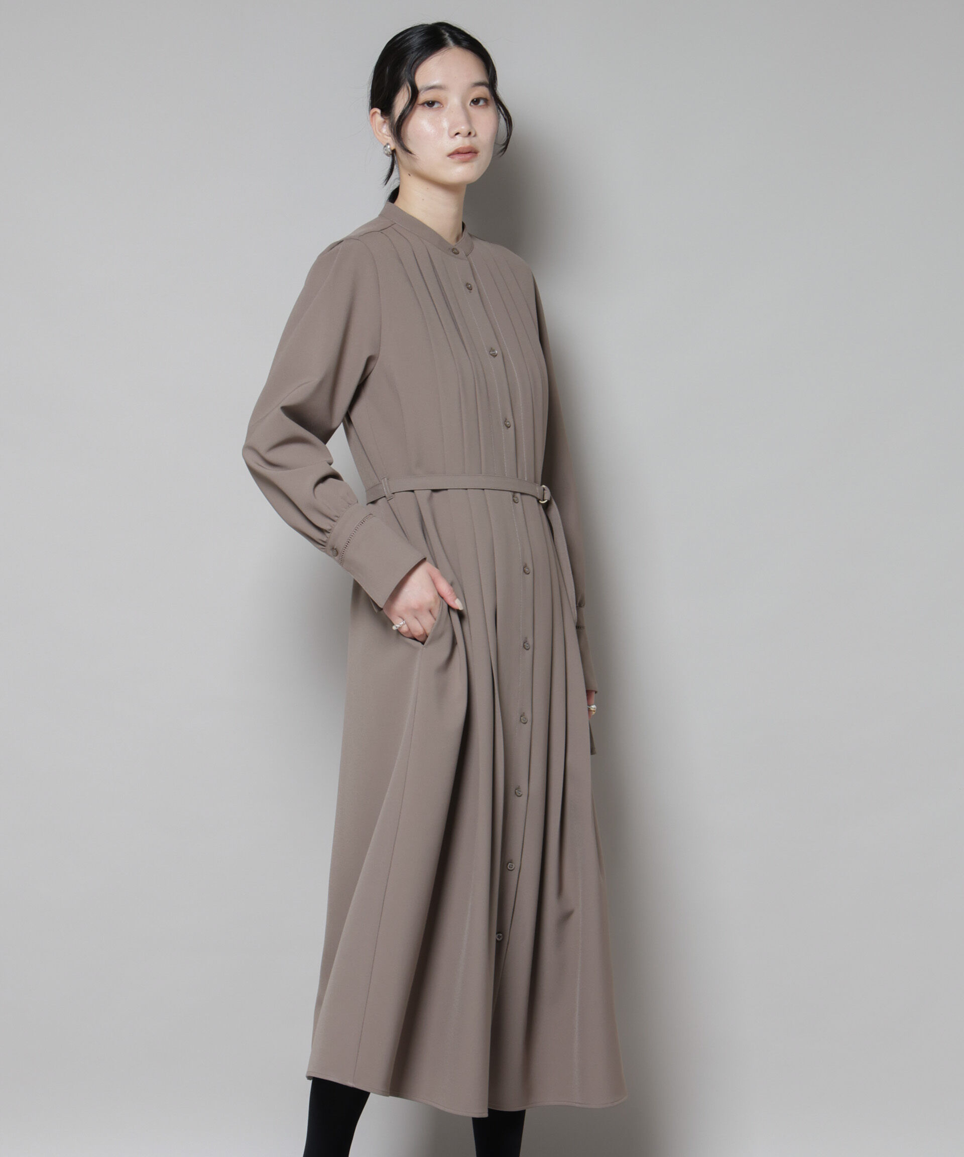 nano･universe「ダブルクロスベルト付きタックワンピース」|ワンピース|