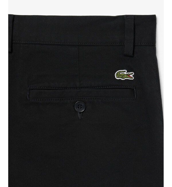 LACOSTE「レギュラーフィットテーパードストレッチチノパンツ」|チノ|