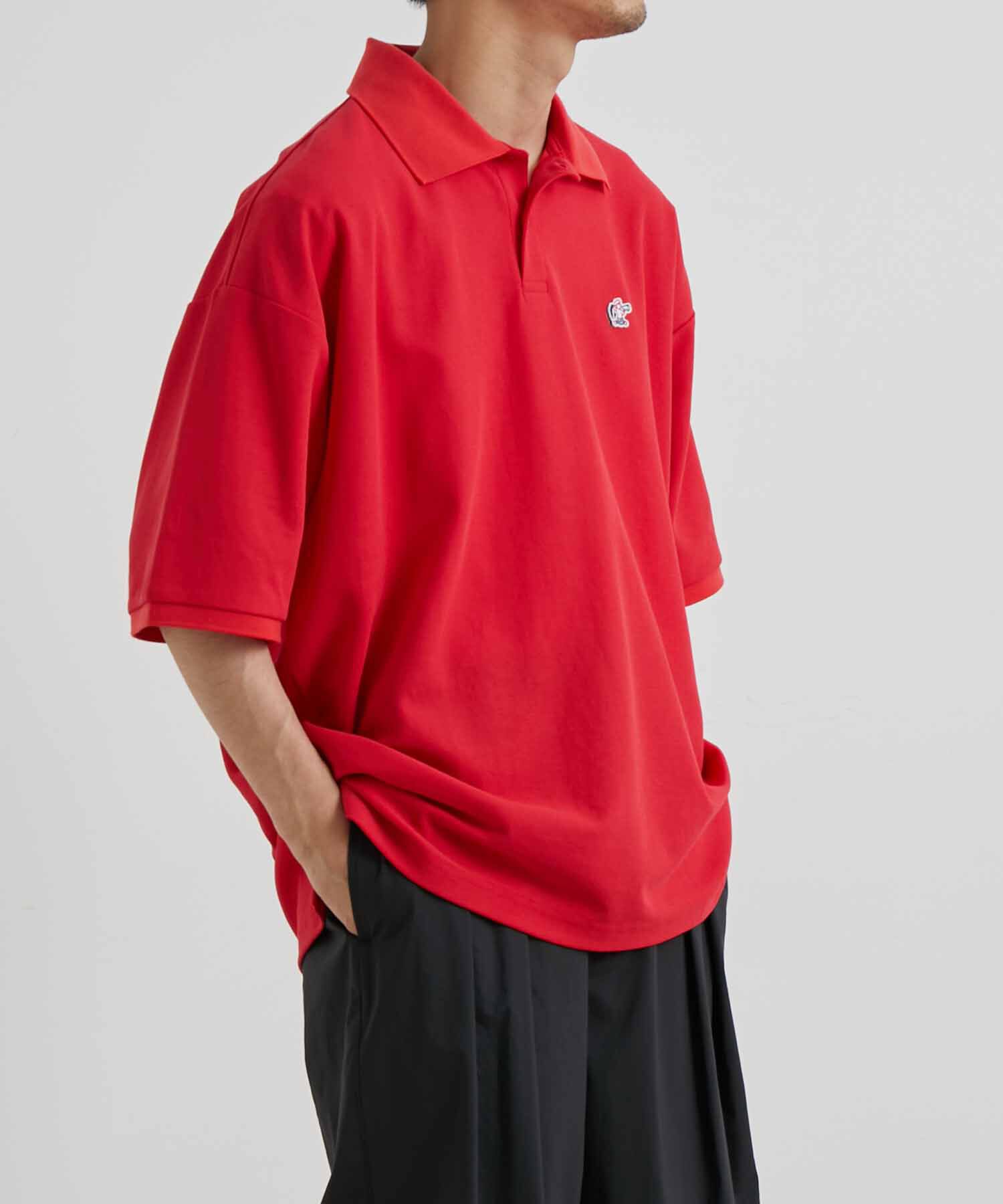 ADAM ET ROPE'「【WEB限定】LOGAN/ローガン 別注 ワンポイント刺繍 ビッグシルエット カノコ ポロシャツ」|シャツ・ブラウス|レッド(60)