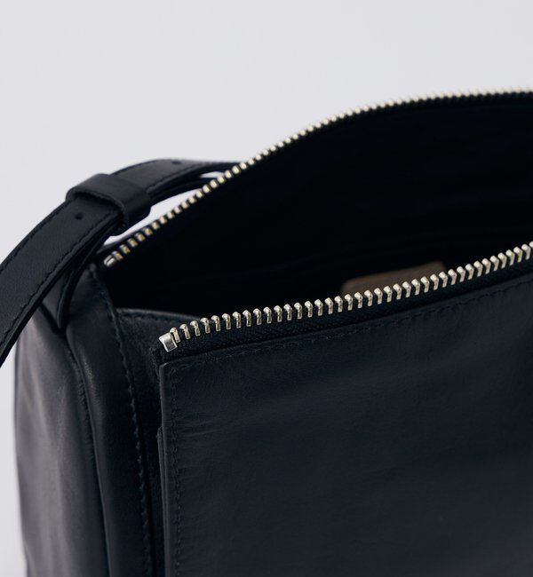  「ソフトレザーロールショルダーバッグ」|ショルダー・メッセンジャー|