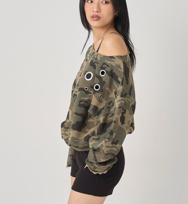  「FRONT EYELET OFF-SHOULDER SWEATSHIRT」|Tシャツ・カットソー|