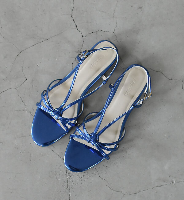 AU BANNISTER「【LAROUTE】メタリックストラップサンダル」|サンダル|ブルー