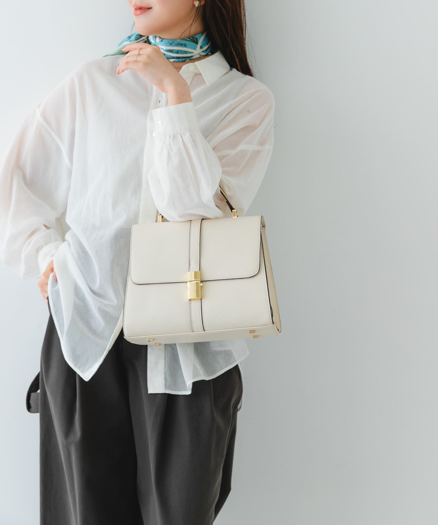 RODE SKO「サブバッグ付フラップハンドバッグ」|ハンドバッグ|アイボリー