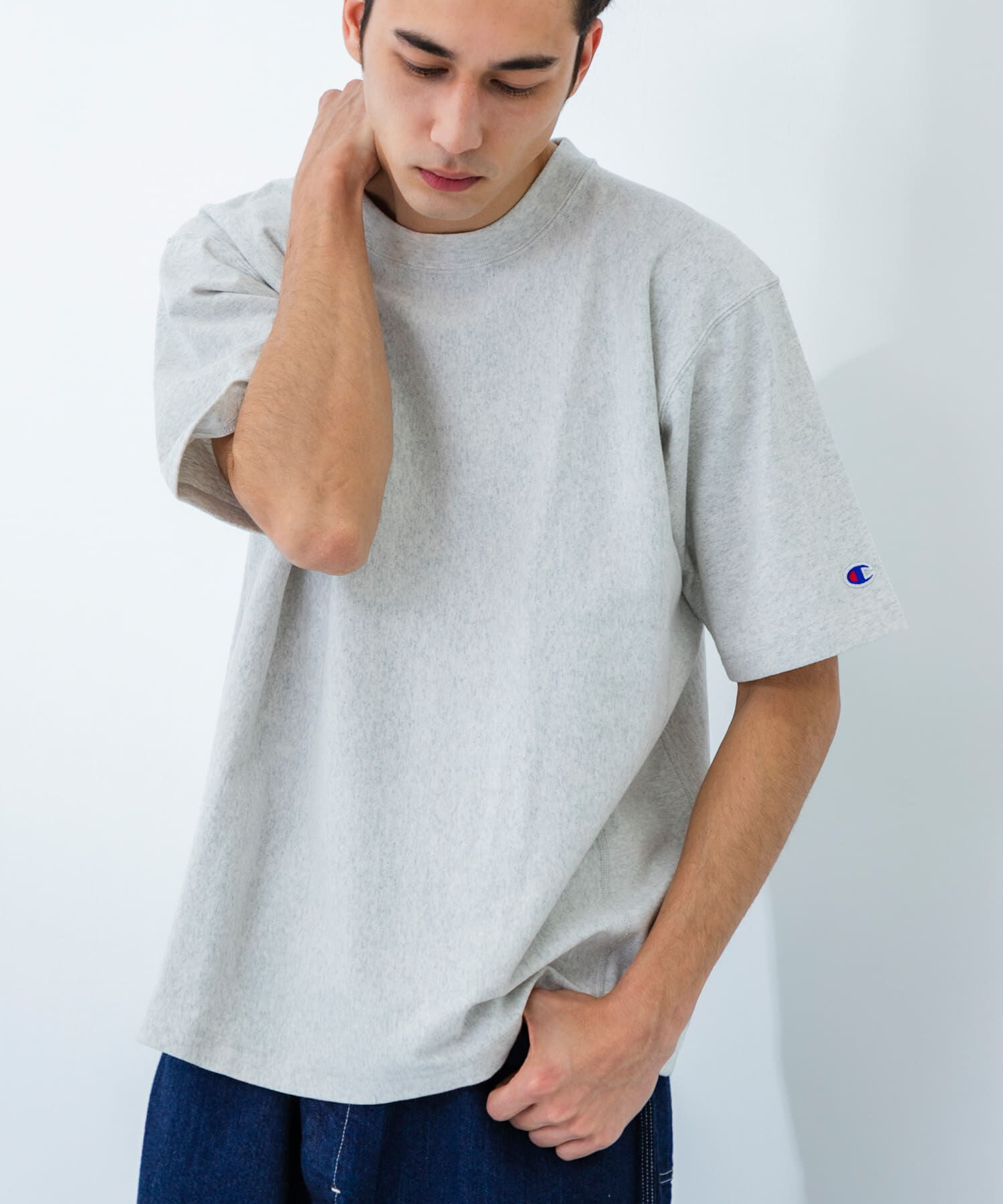 URBAN RESEARCH「『別注』Champion&times;UR　USA Fit Short-Sleeve T-shirts」|Tシャツ・カットソー|