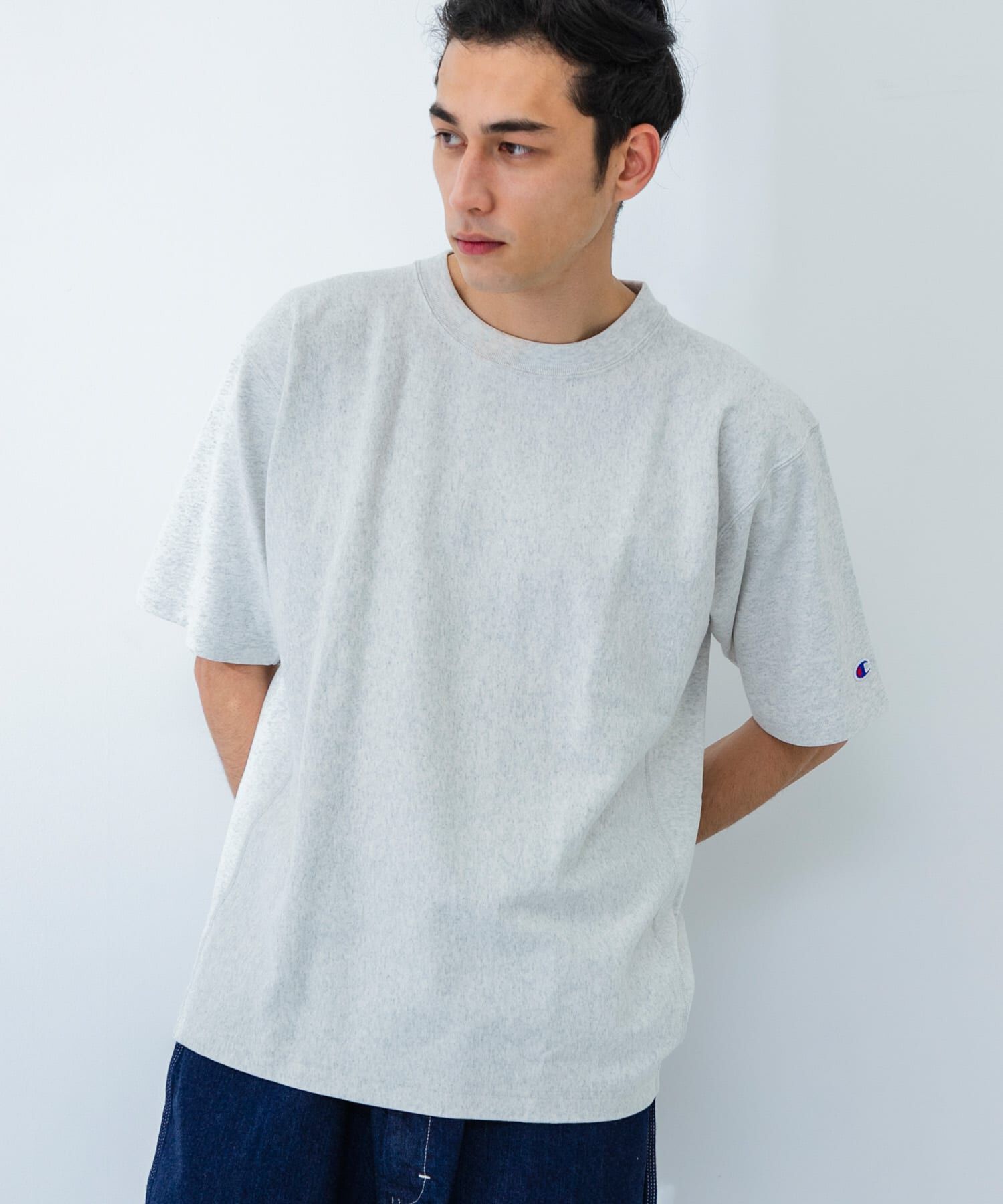 URBAN RESEARCH「『別注』Champion&times;UR　USA Fit Short-Sleeve T-shirts」|Tシャツ・カットソー|