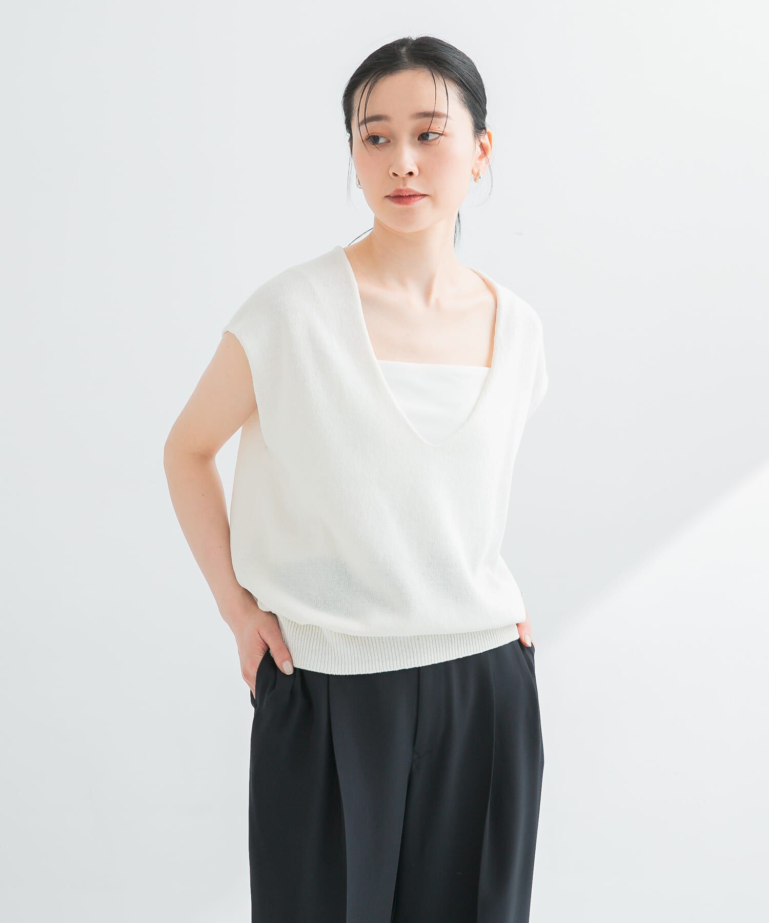 URBAN RESEARCH「リネンコットンVネックニットベスト」|ベスト・ジレ|