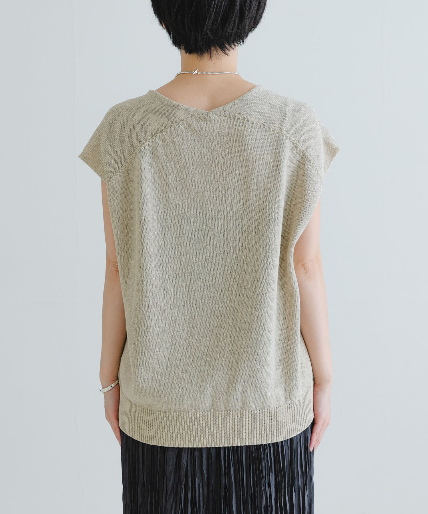 URBAN RESEARCH「リネンコットンVネックニットベスト」|ベスト・ジレ|