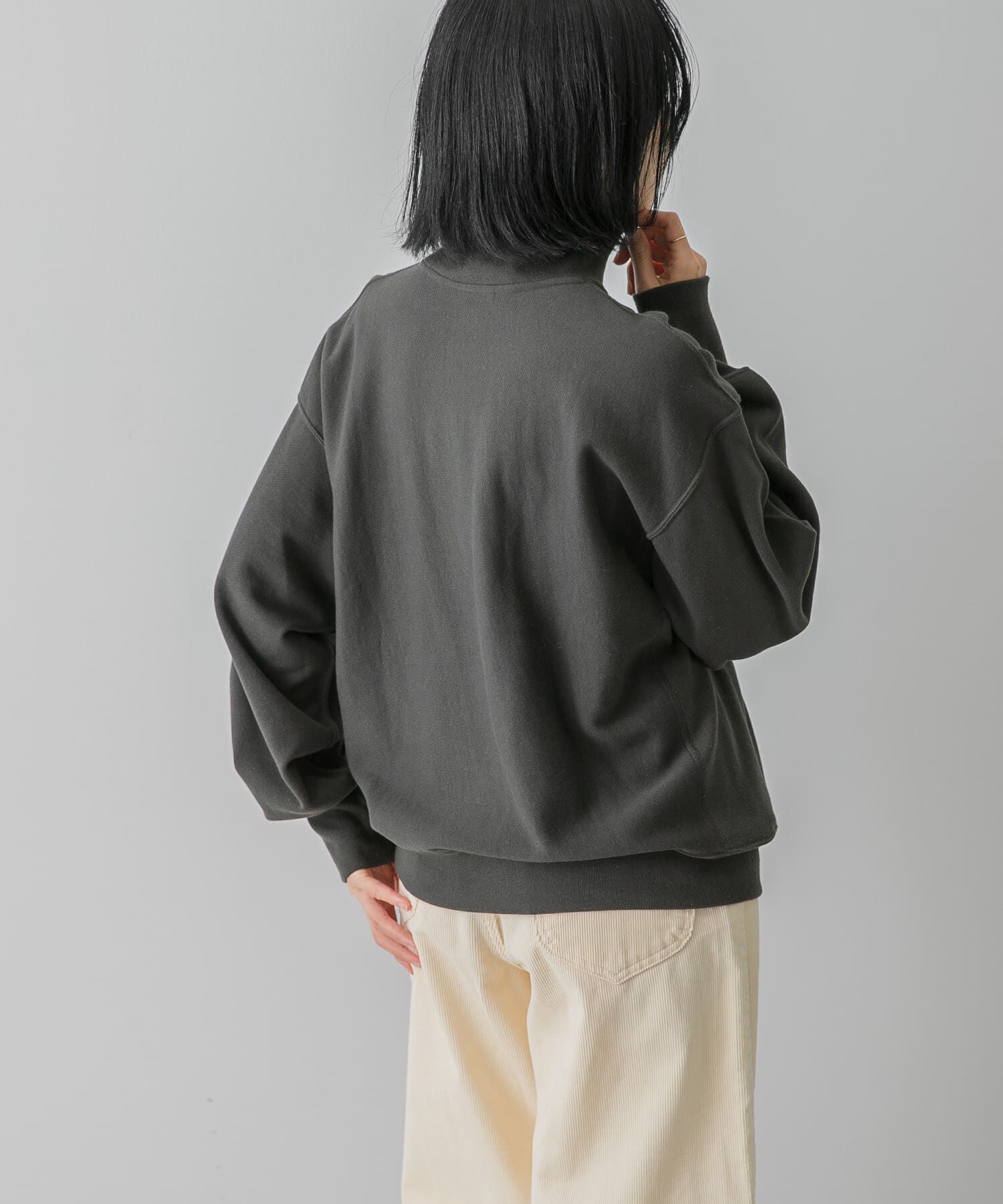 URBAN RESEARCH DOORS「『別注』Champion&times;DOORS　Highneck Sweatshirts」|スウェット・ジャージ|