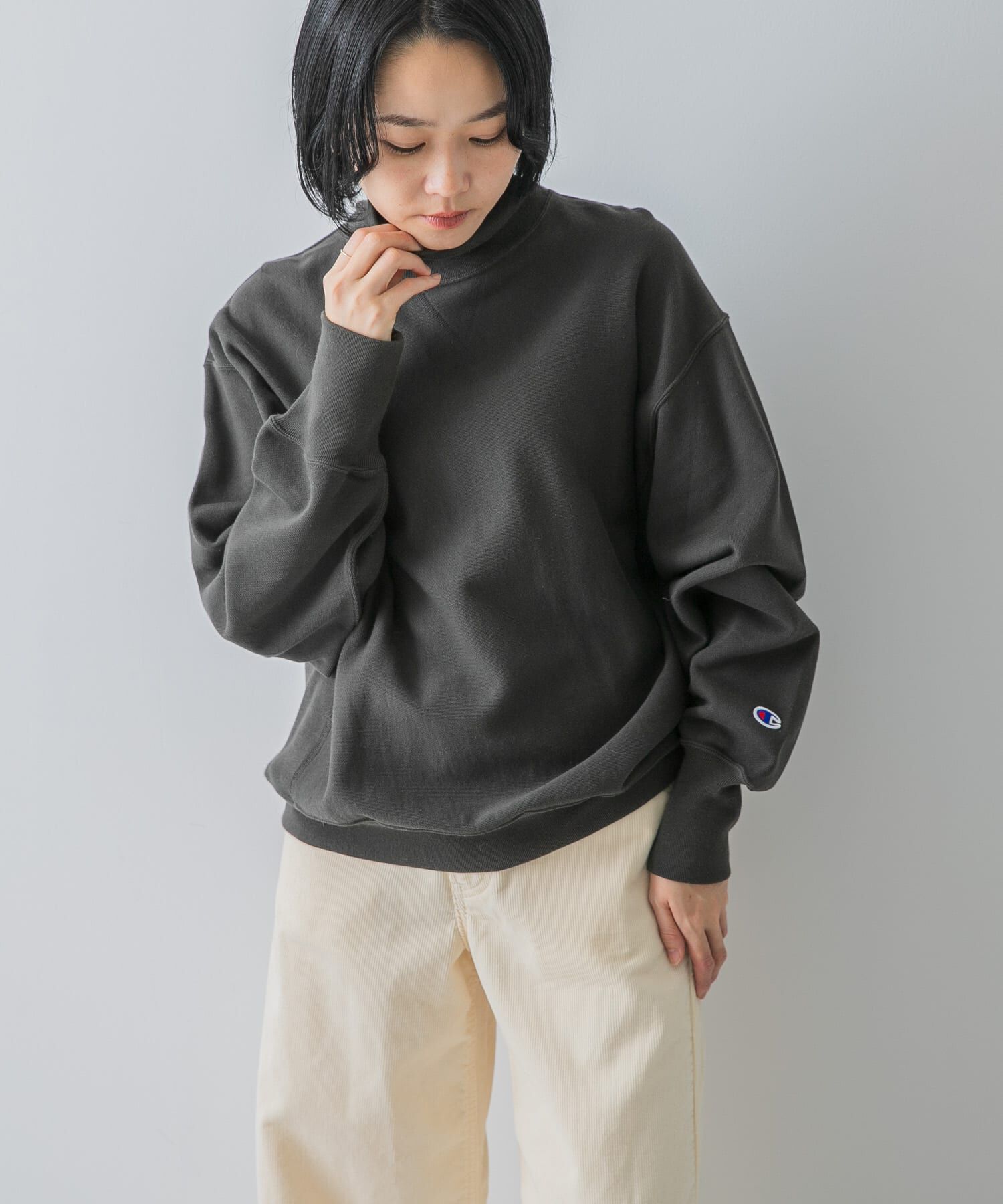 URBAN RESEARCH DOORS「『別注』Champion&times;DOORS　Highneck Sweatshirts」|スウェット・ジャージ|