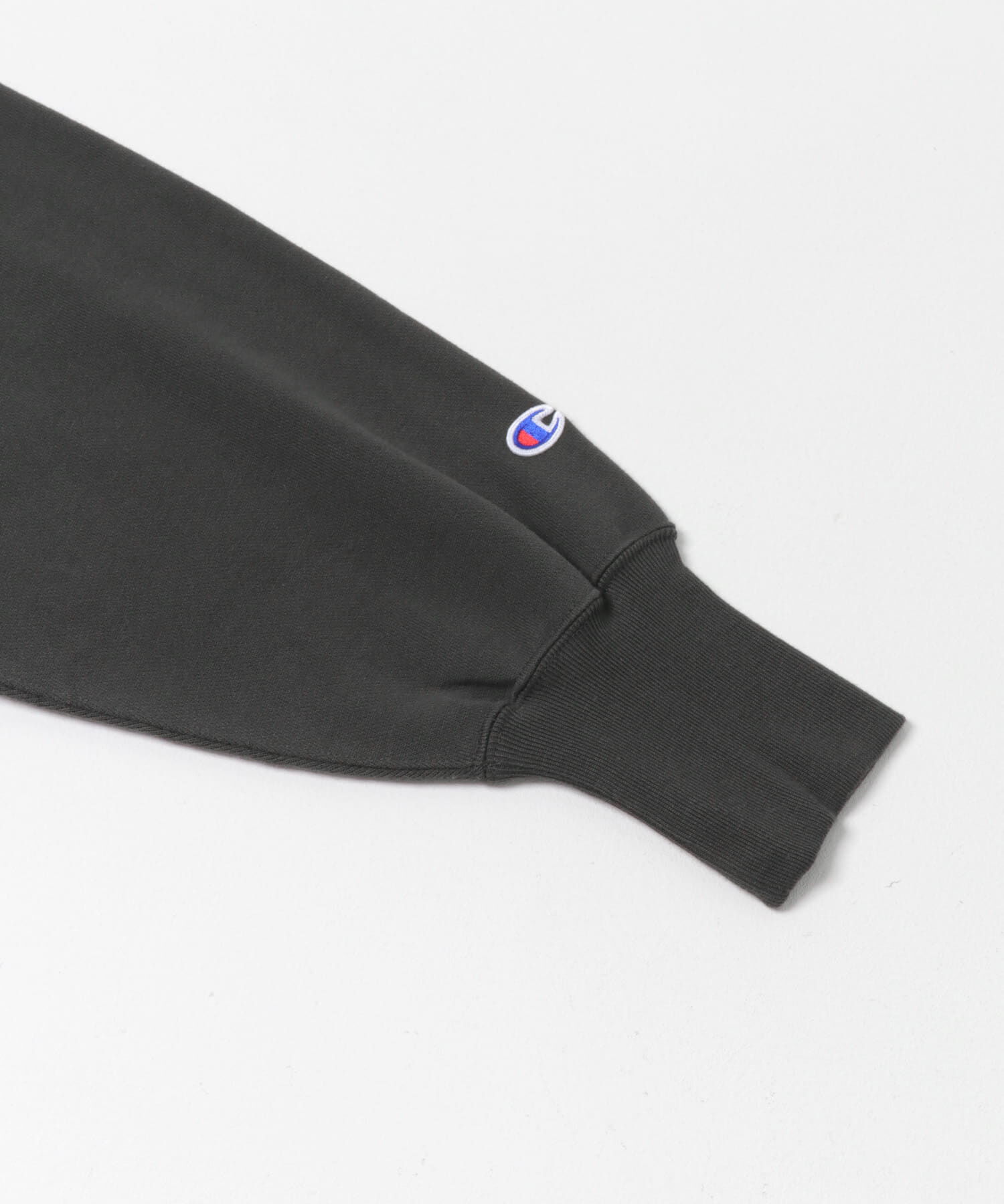 URBAN RESEARCH DOORS「『別注』Champion&times;DOORS　Highneck Sweatshirts」|スウェット・ジャージ|