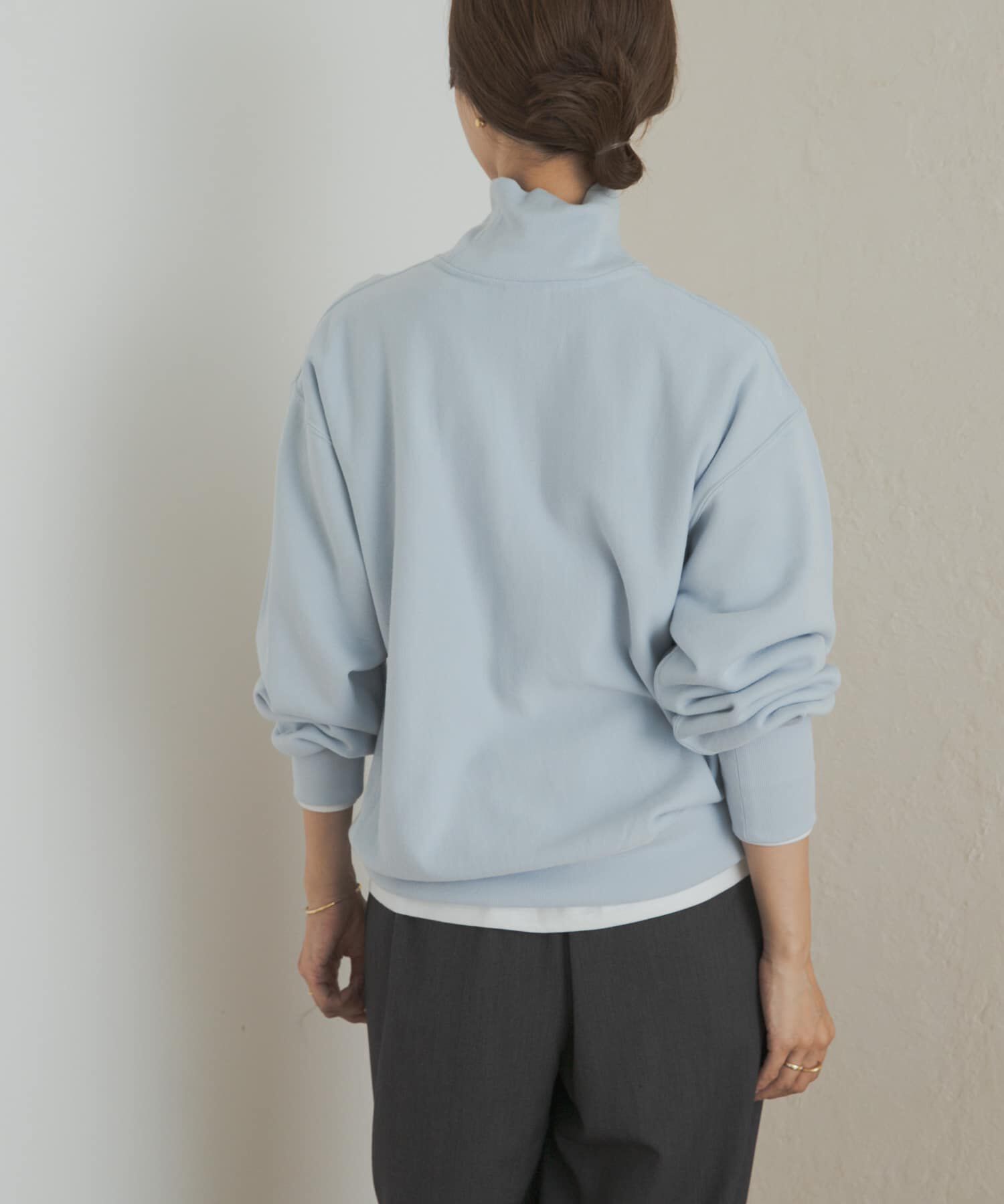 URBAN RESEARCH DOORS「『別注』Champion&times;DOORS　Highneck Sweatshirts」|スウェット・ジャージ|