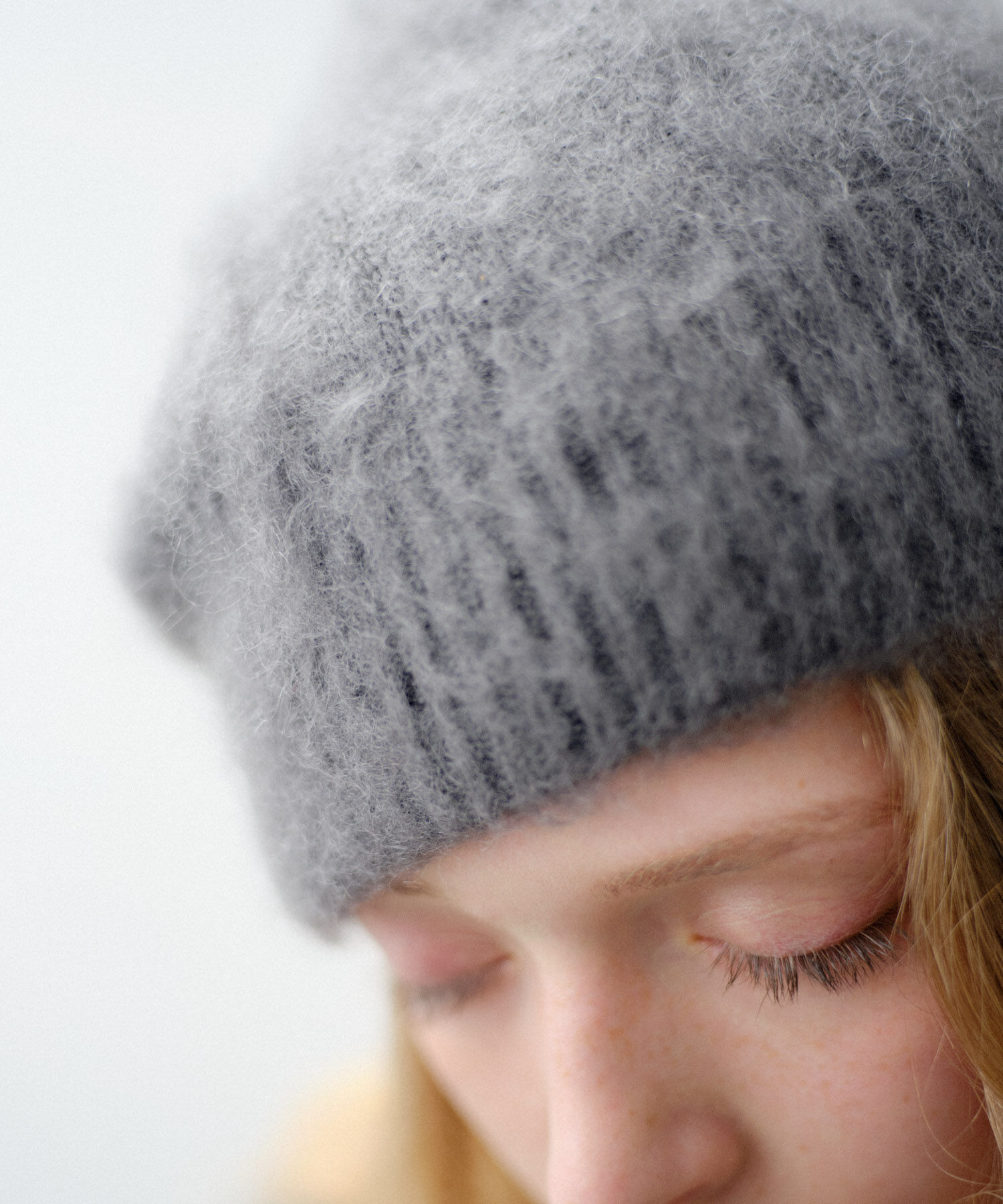 RODE SKO「ASAUCE MELER　モヘアシルクヘアリーコンパクトワッチ」|ニット帽|チャコールグレー