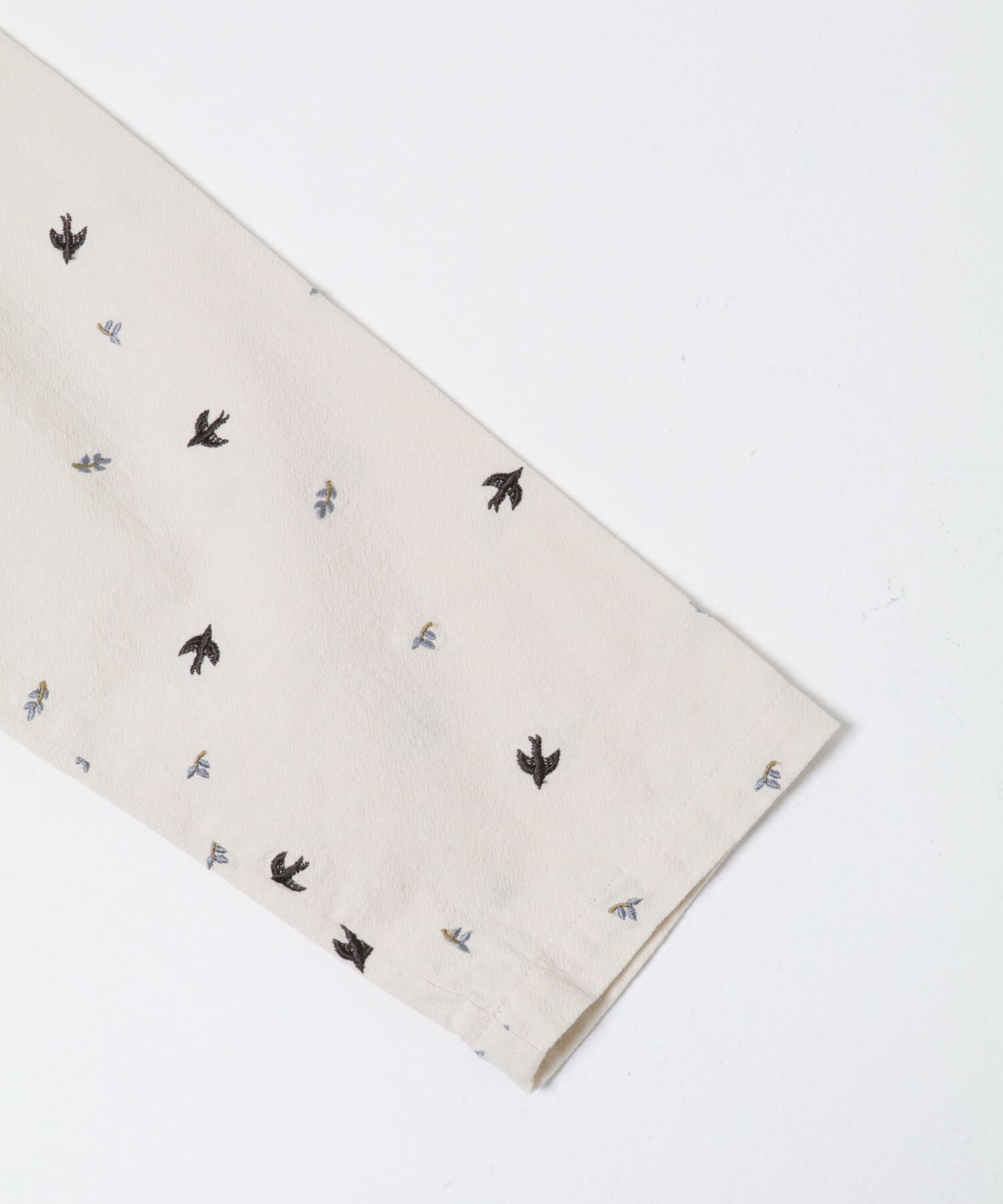 かぐれ「ツバメ刺繍ブラウス」|シャツ・ブラウス|