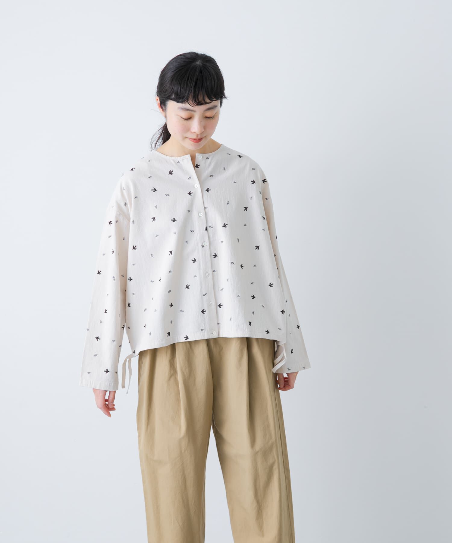 かぐれ「ツバメ刺繍ブラウス」|シャツ・ブラウス|