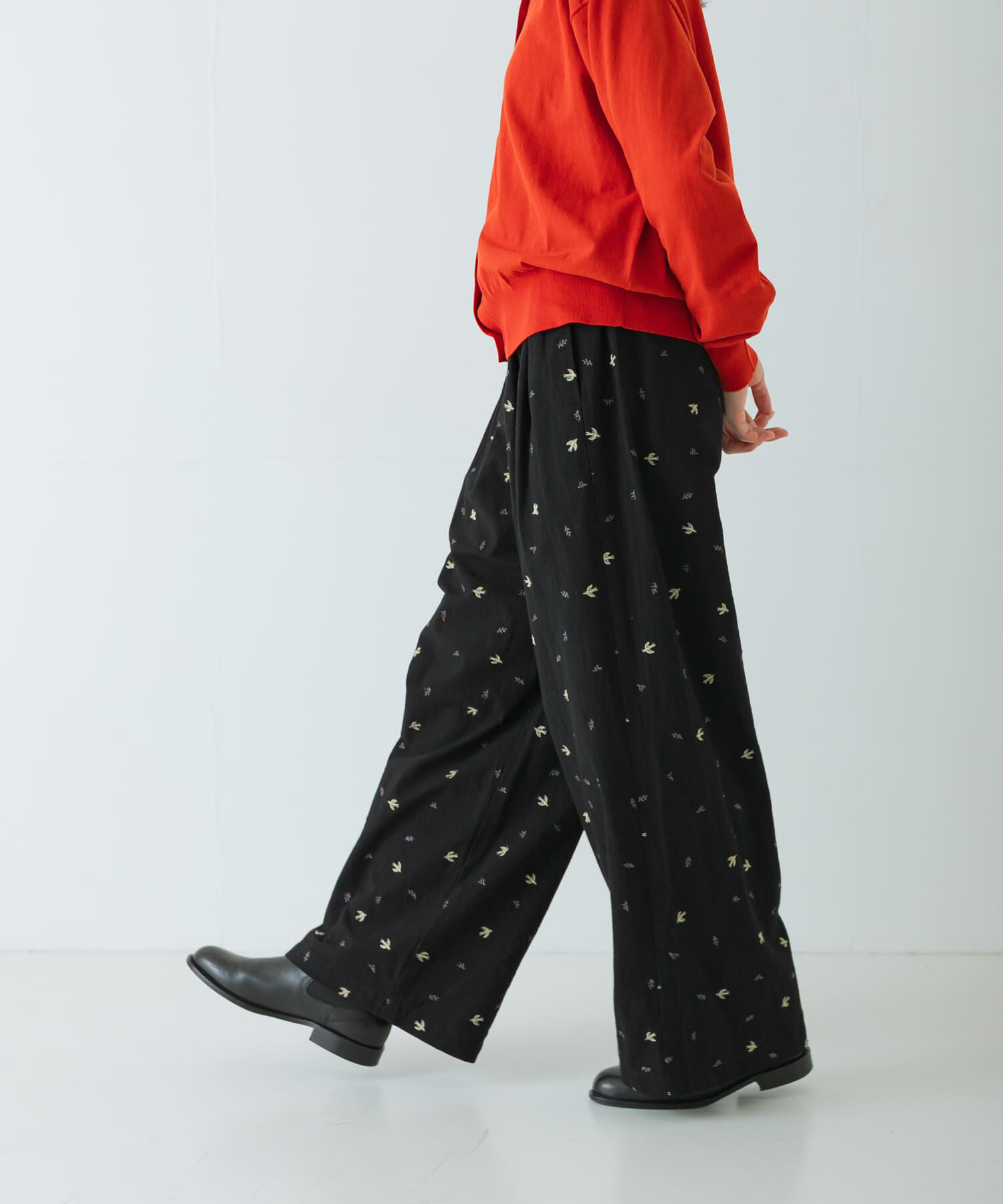 かぐれ「ツバメ刺繍イージーパンツ」|その他|